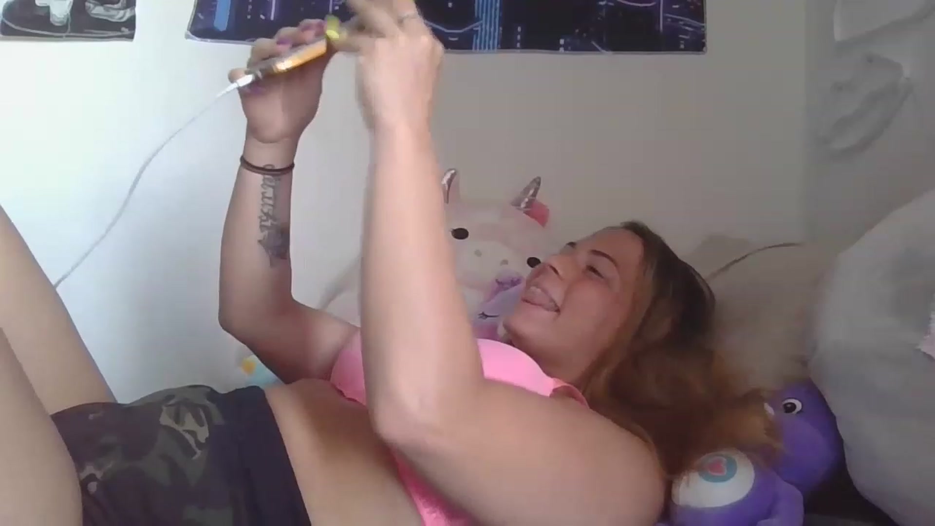 Gallery image thumbnail from ShellyW's myfreecams stream on, 05/12/2023, 01:05 image 13 of 20
