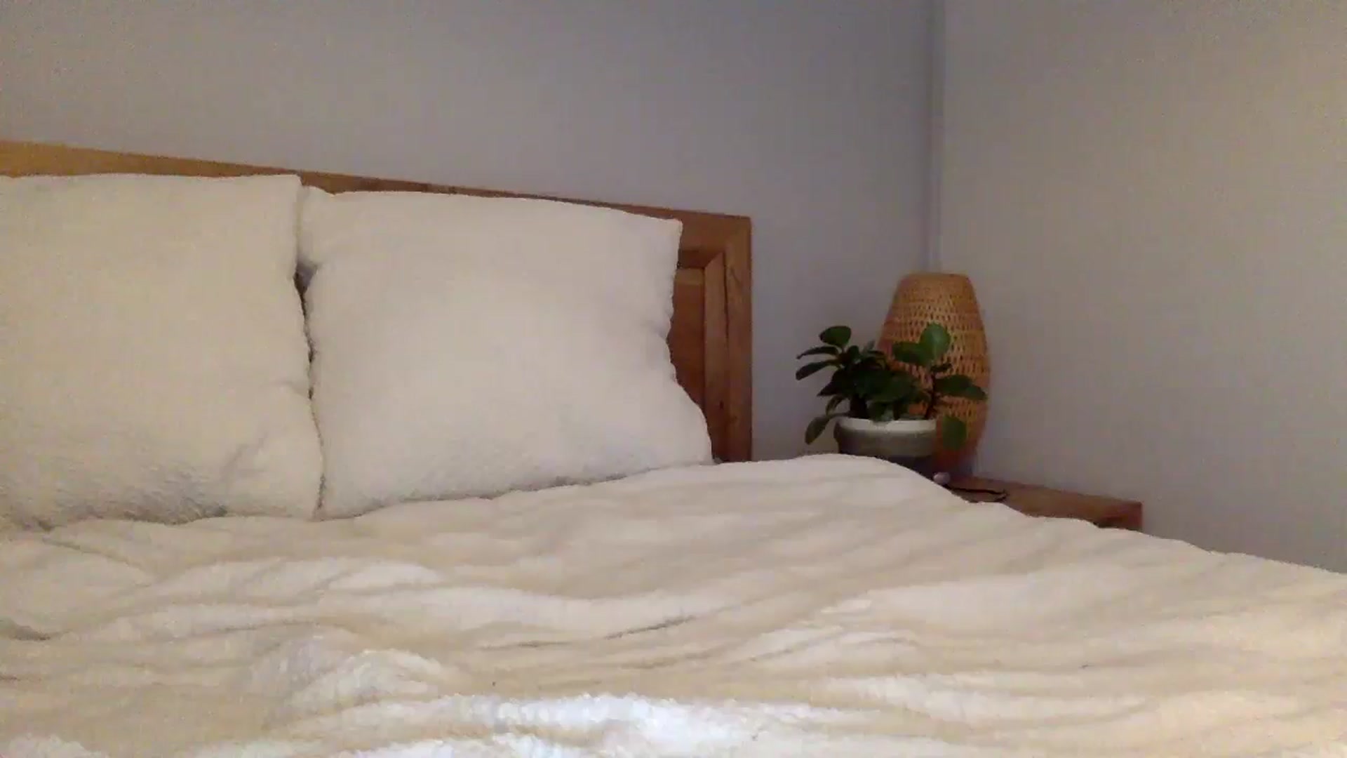 Gallery image thumbnail from Shelzstar's myfreecams stream on, 11/27/2024, 09:09 image 3 of 20