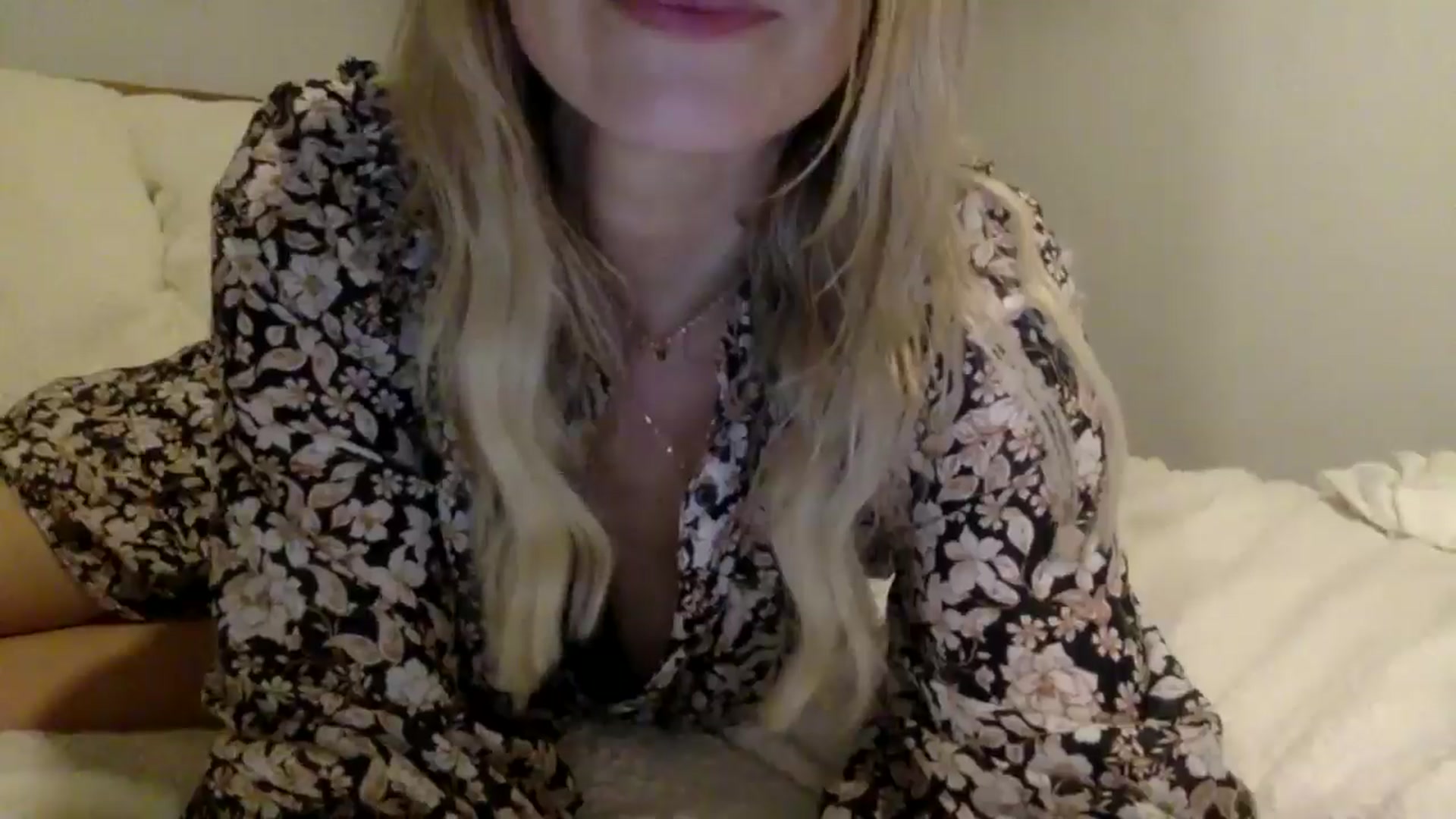 Gallery image thumbnail from Shelzstar's myfreecams stream on, 11/30/2024, 11:14 image 4 of 20