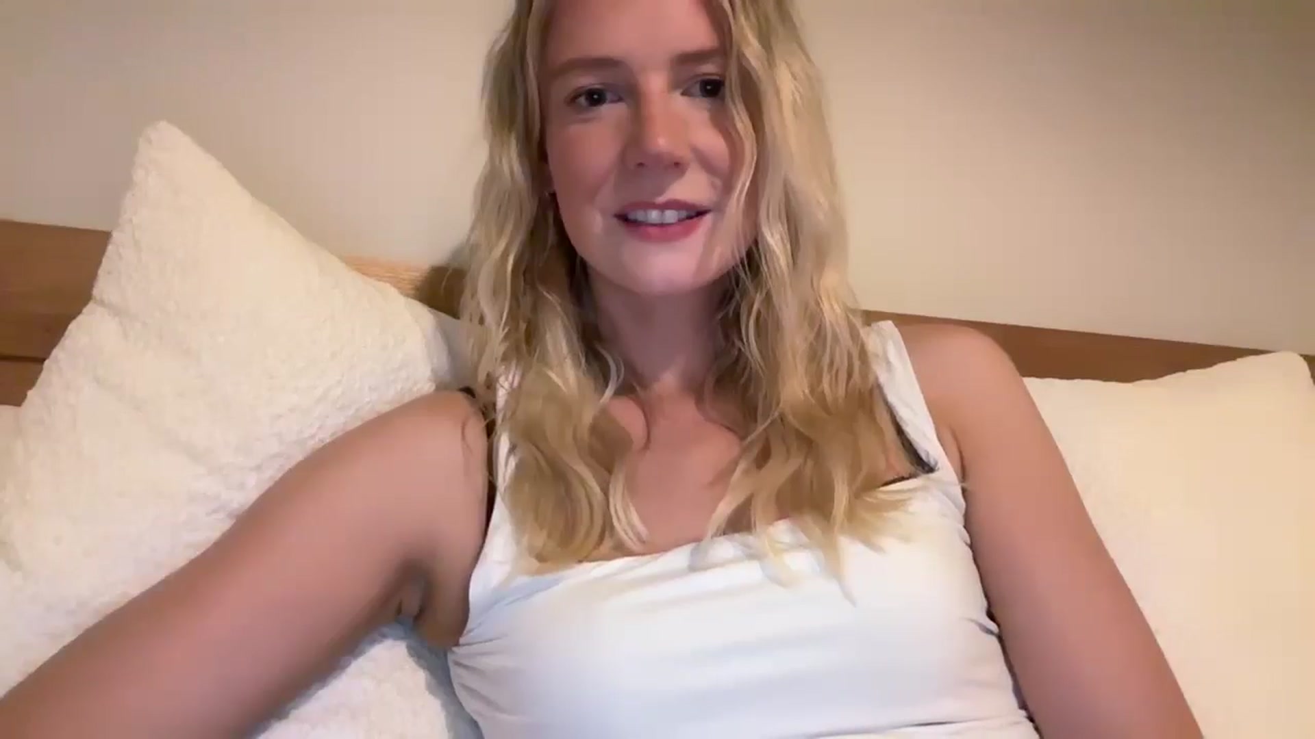 Gallery image thumbnail from Shelzstar's myfreecams stream on, 01/28/2025, 11:04 image 19 of 20
