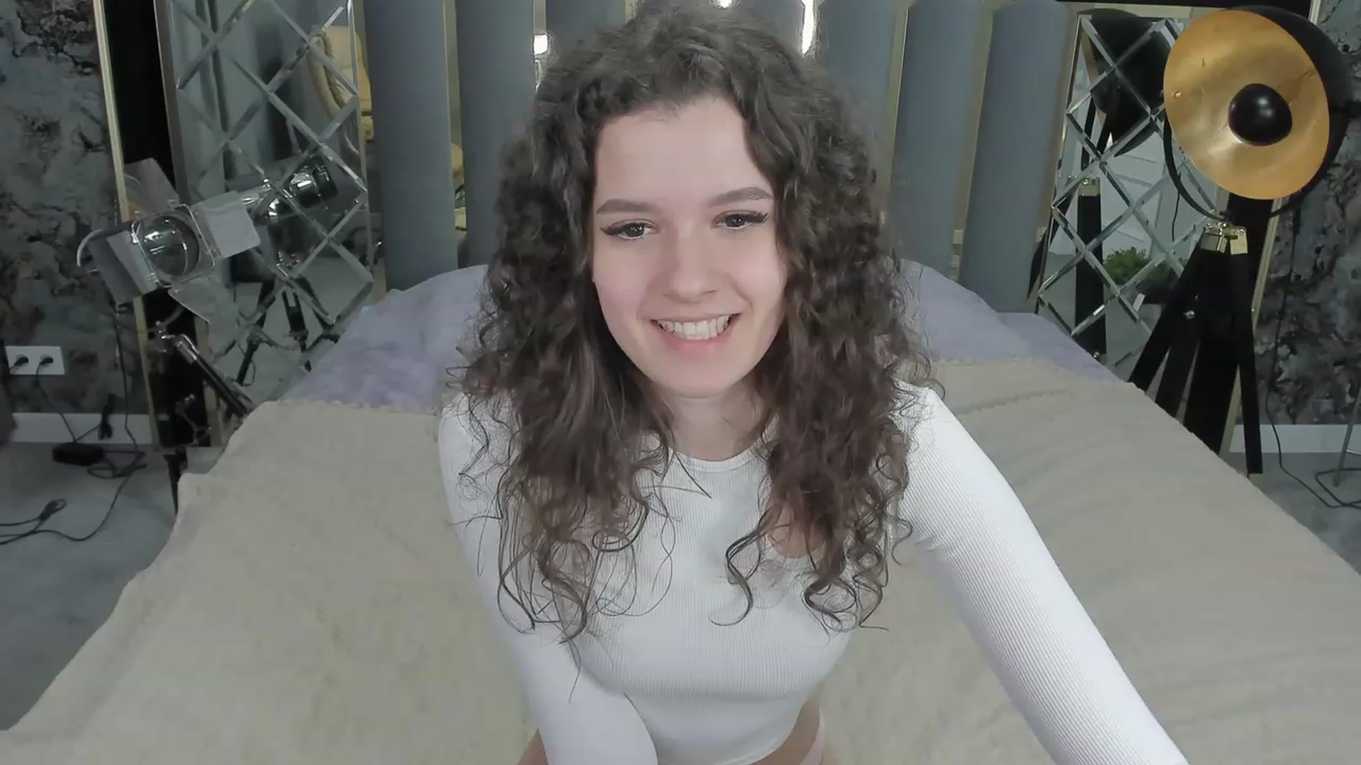 Gallery image thumbnail from Sherry_Li's myfreecams stream on, 11/17/2022, 13:11 image 1 of 20