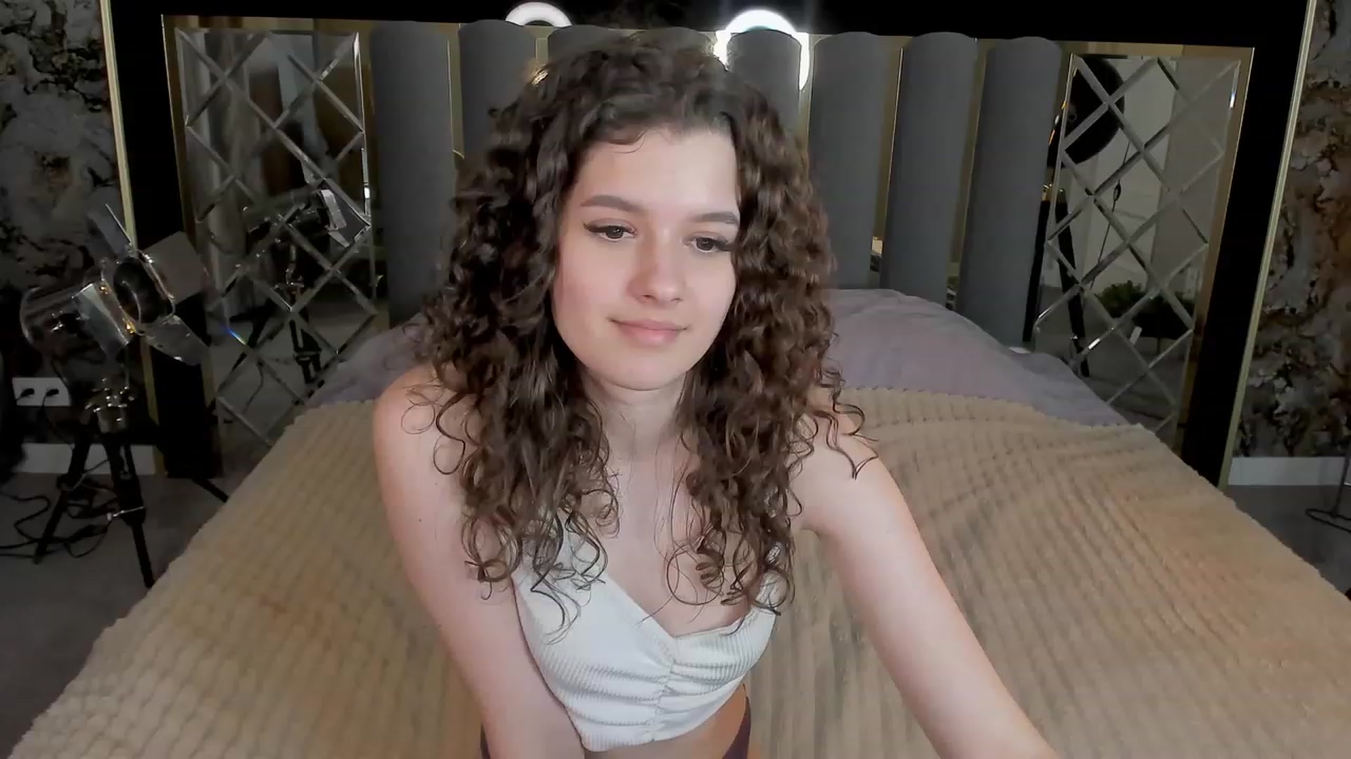 Gallery image thumbnail from Sherry_Li's myfreecams stream on, 11/18/2022, 16:59 image 19 of 20