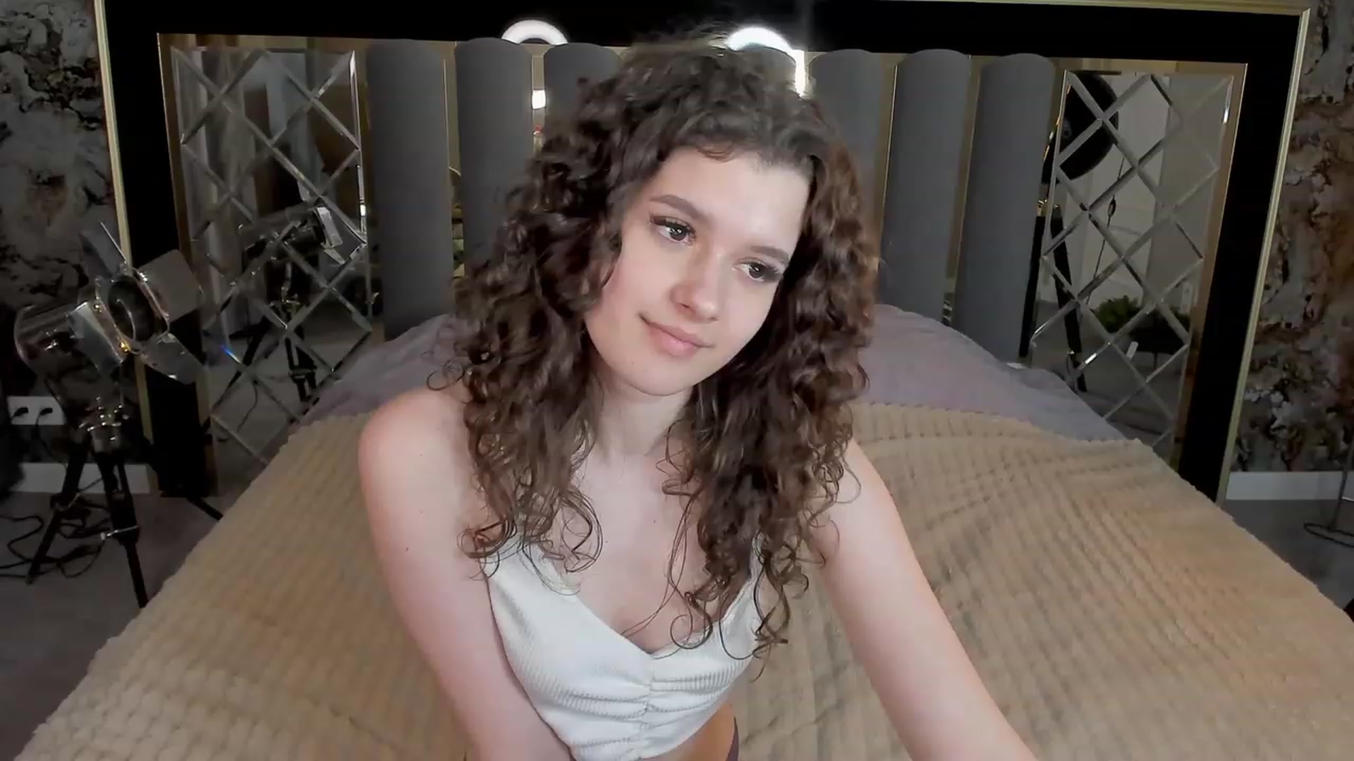 Gallery image thumbnail from Sherry_Li's myfreecams stream on, 11/18/2022, 16:59 image 2 of 20