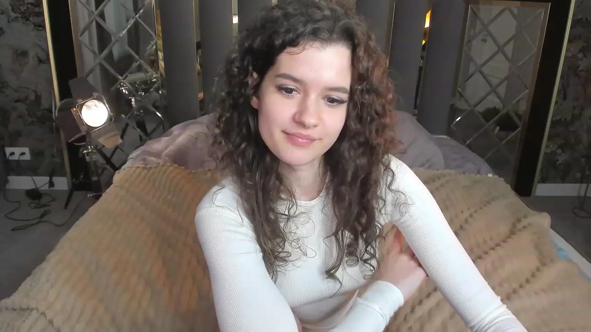 Gallery image thumbnail from Sherry_Li's myfreecams stream on, 11/26/2022, 14:56 image 20 of 20