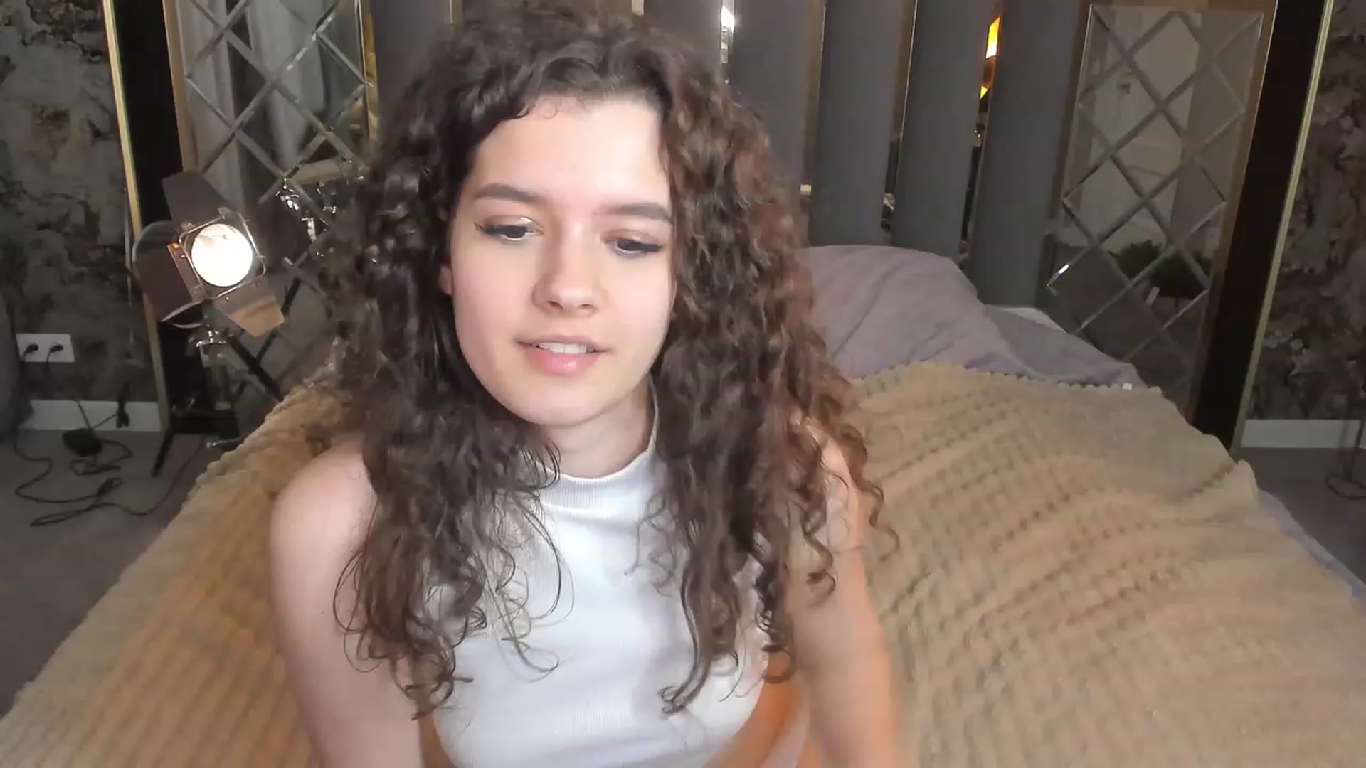 Gallery image thumbnail from Sherry_Li's myfreecams stream on, 11/26/2022, 16:01 image 19 of 20