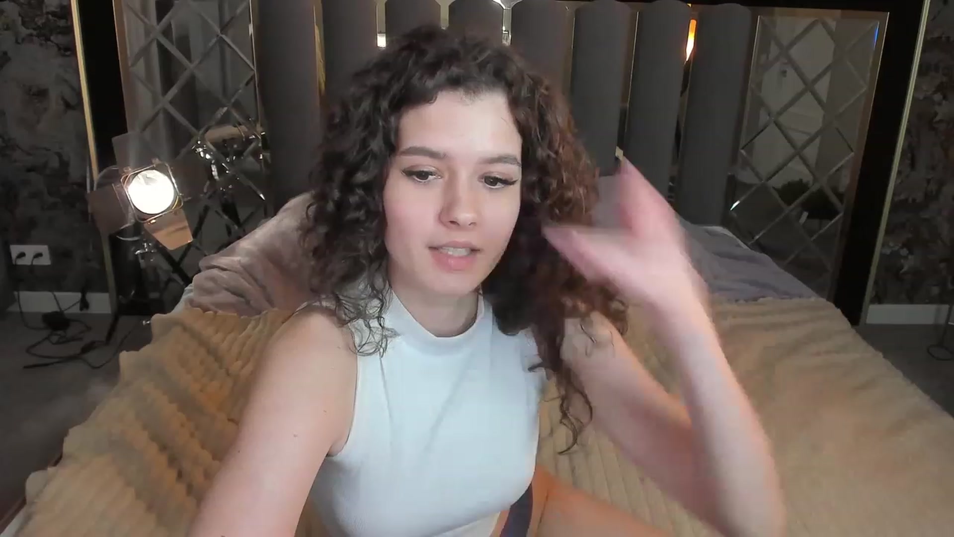 Gallery image thumbnail from Sherry_Li's myfreecams stream on, 11/27/2022, 17:20 image 17 of 20