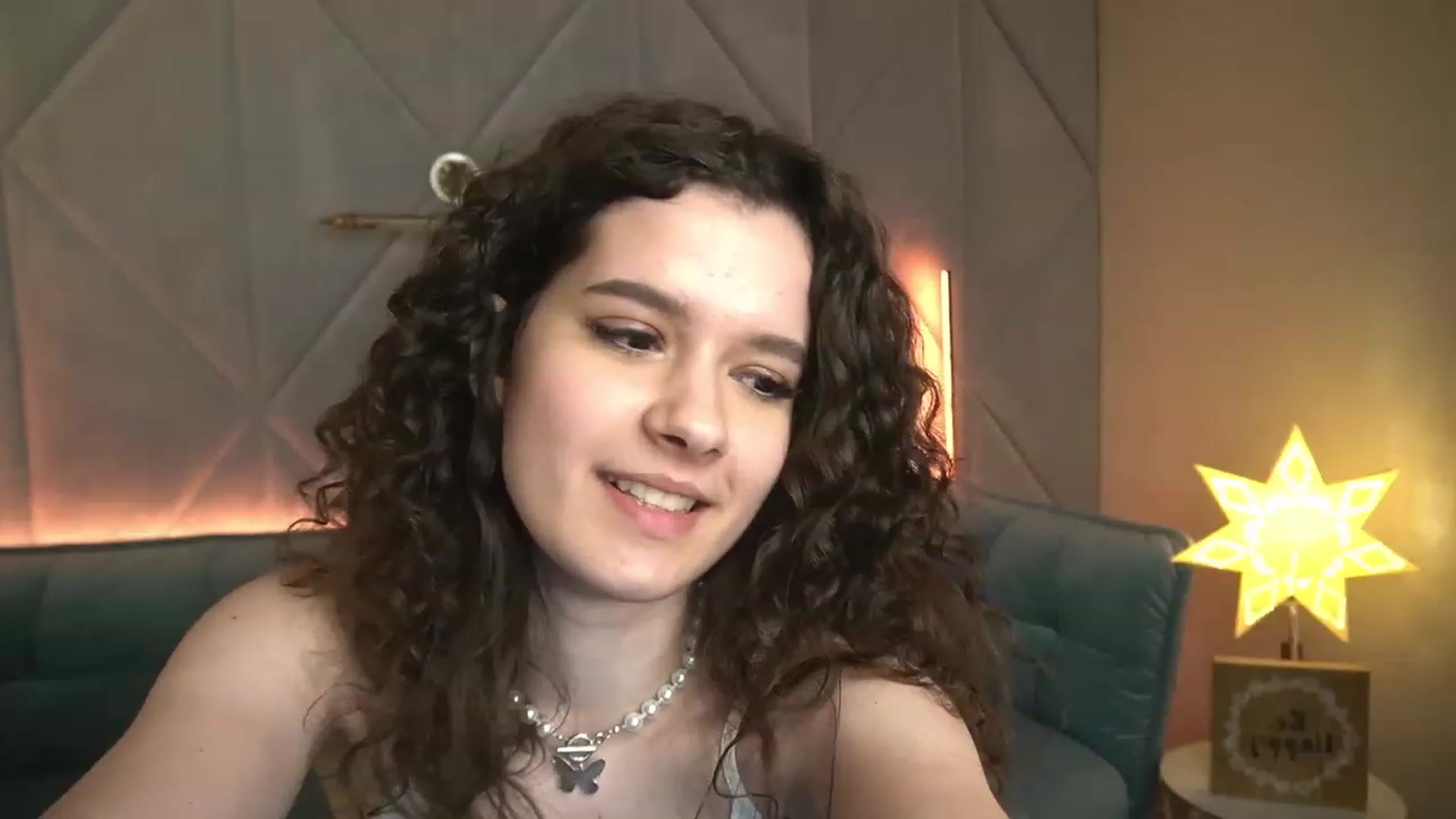 Gallery image thumbnail from Sherry_Li's myfreecams stream on, 11/28/2022, 14:53 image 15 of 20