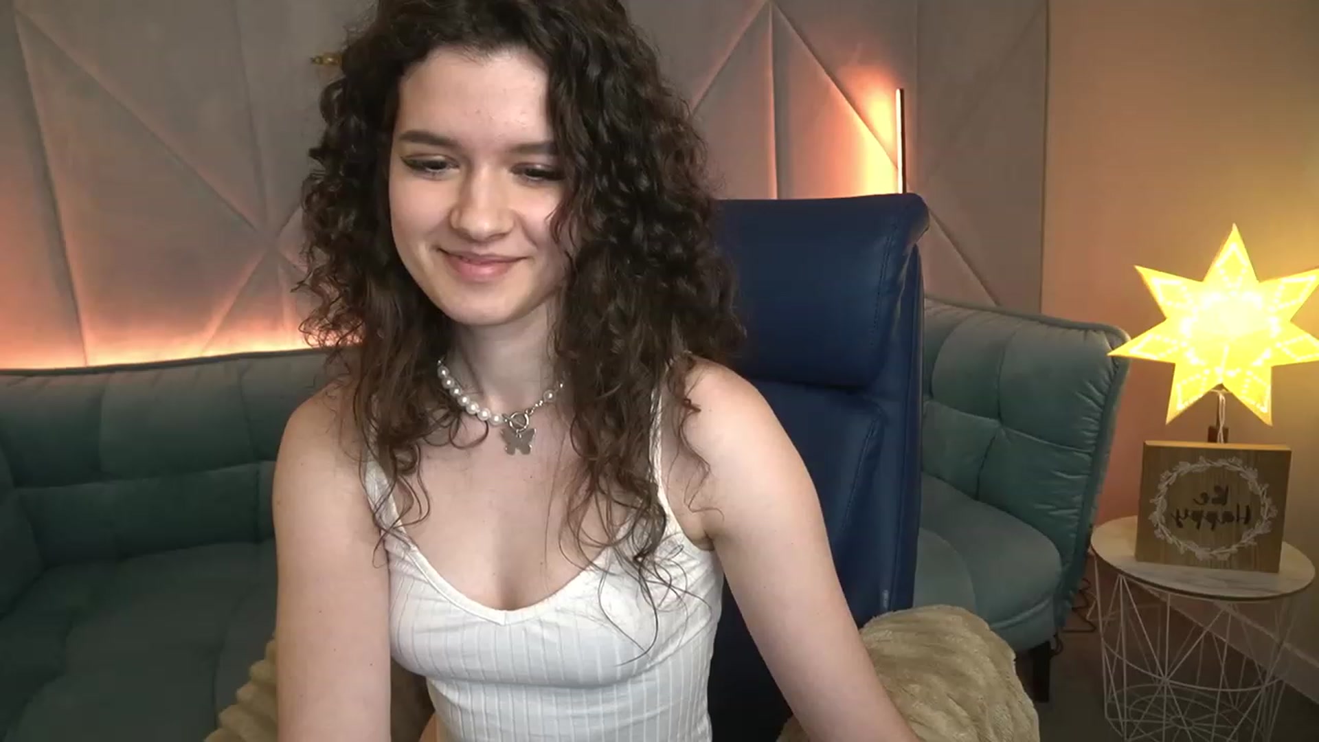Gallery image thumbnail from Sherry_Li's myfreecams stream on, 11/28/2022, 14:53 image 16 of 20