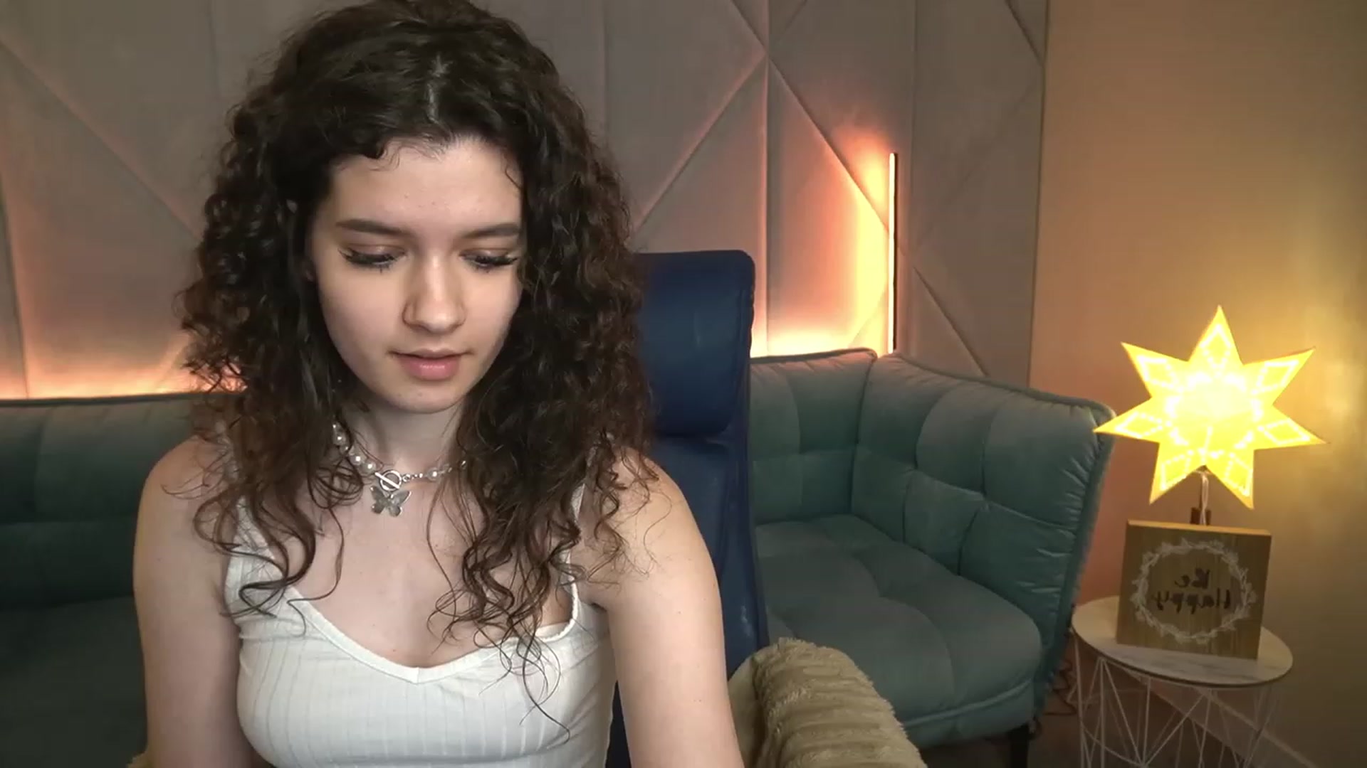 Gallery image thumbnail from Sherry_Li's myfreecams stream on, 11/28/2022, 15:56 image 11 of 20
