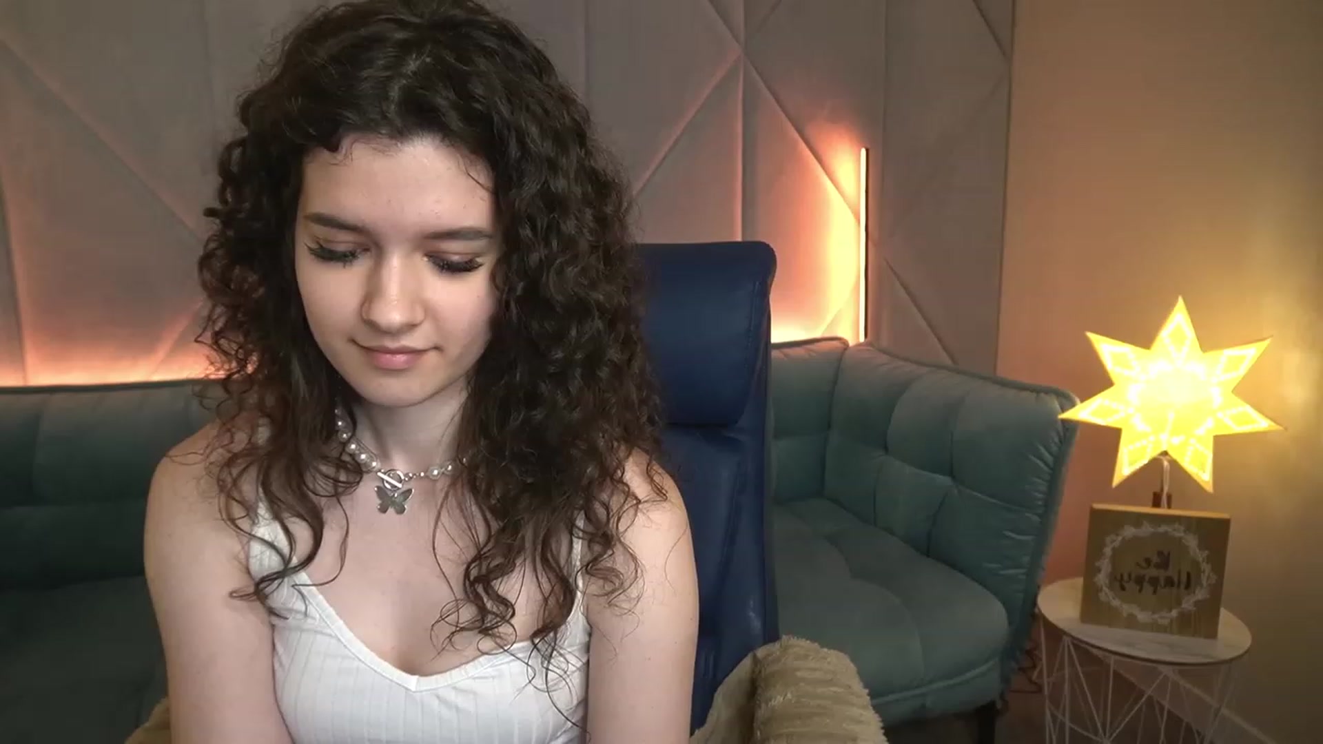 Gallery image thumbnail from Sherry_Li's myfreecams stream on, 11/28/2022, 15:56 image 10 of 20