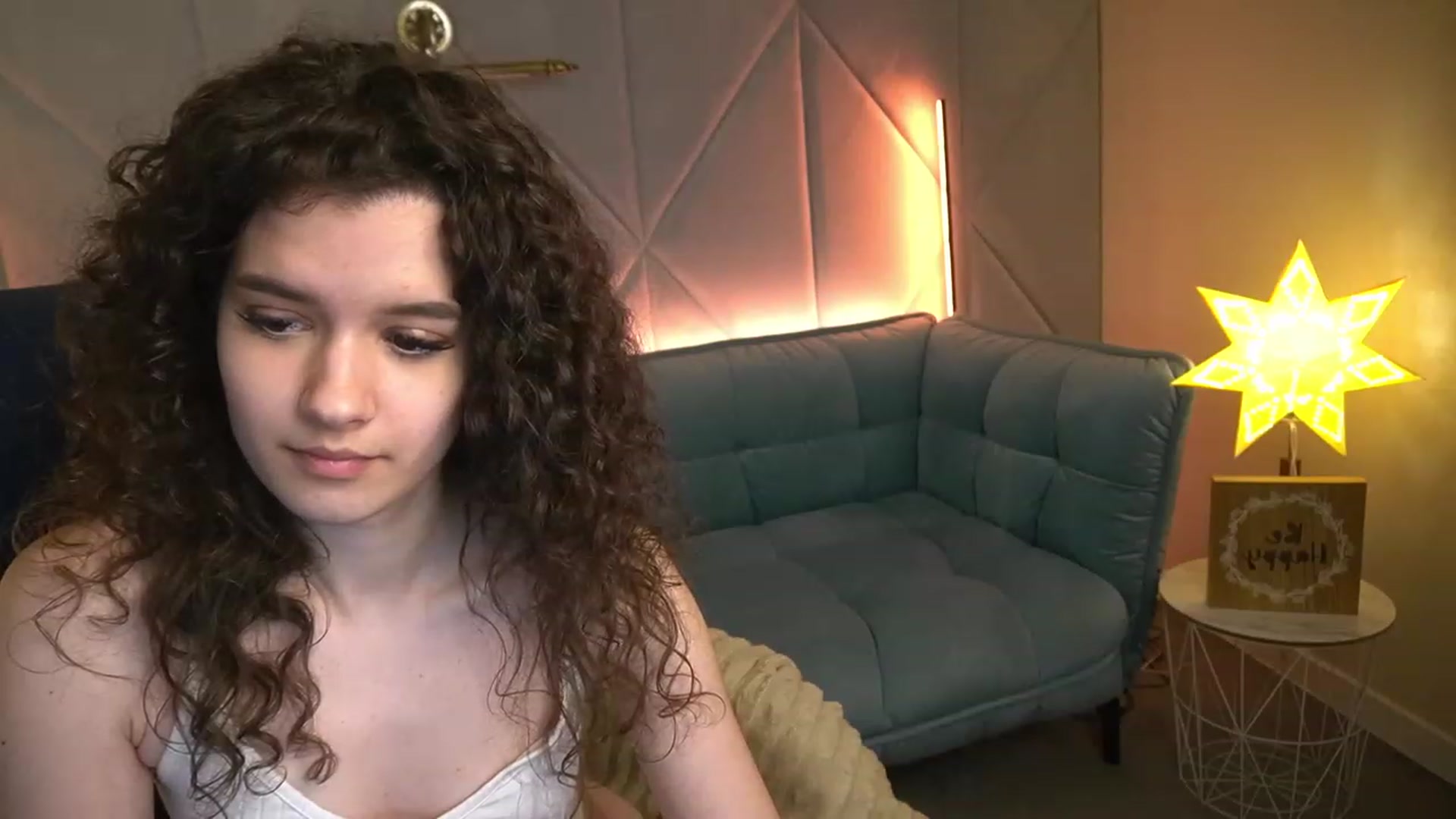 Gallery image thumbnail from Sherry_Li's myfreecams stream on, 11/29/2022, 15:03 image 13 of 20