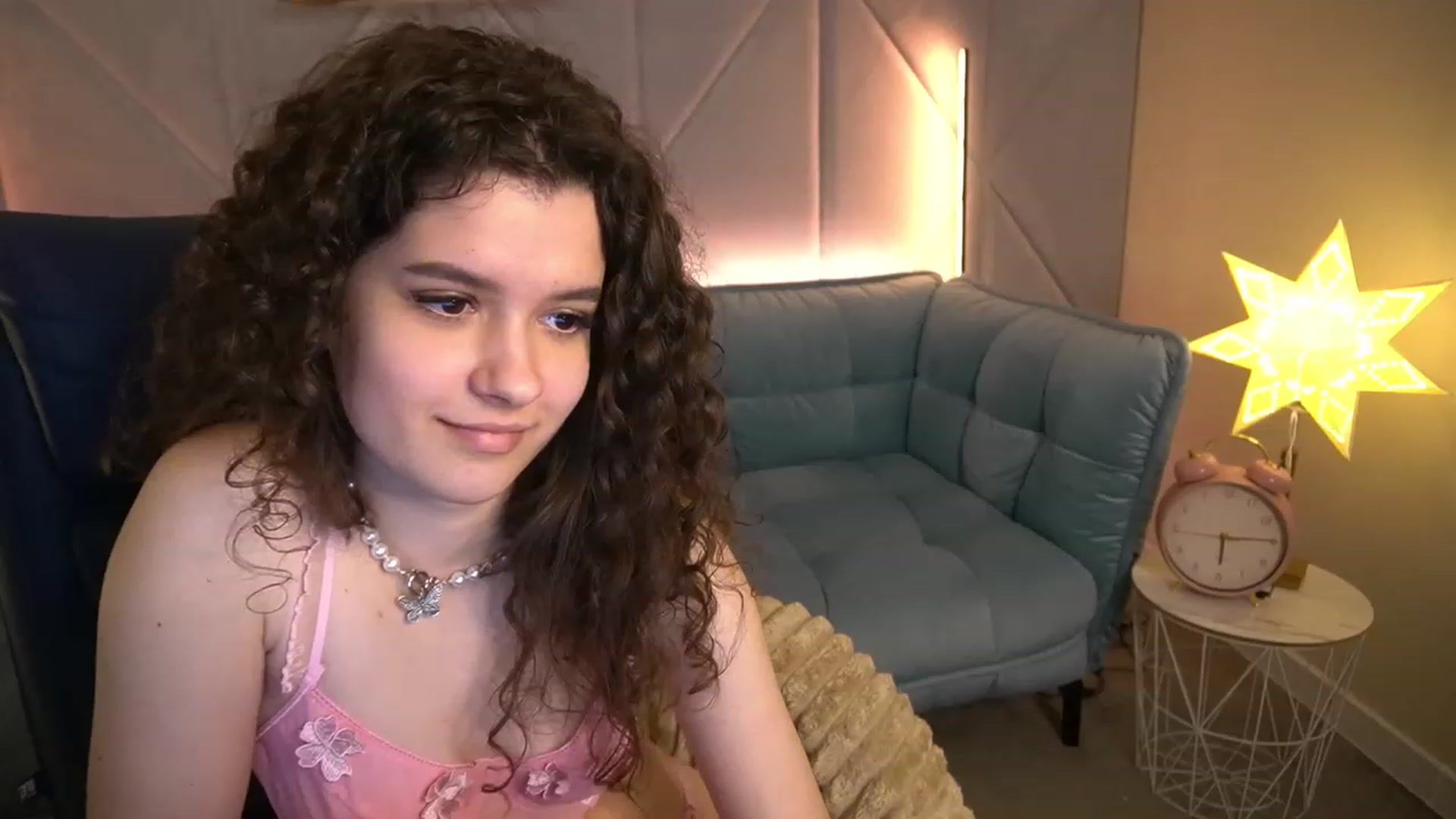 Gallery image thumbnail from Sherry_Li's myfreecams stream on, 12/02/2022, 09:17 image 16 of 20