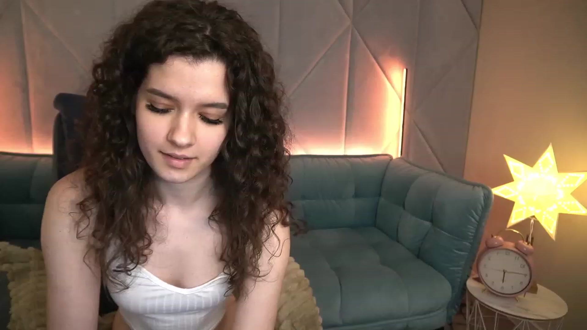 Gallery image thumbnail from Sherry_Li's myfreecams stream on, 12/03/2022, 15:48 image 14 of 20