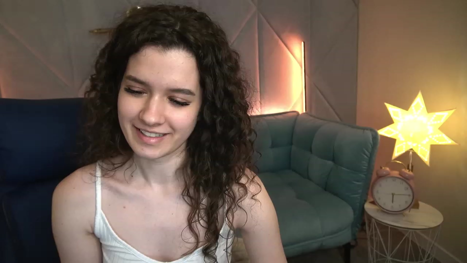 Gallery image thumbnail from Sherry_Li's myfreecams stream on, 12/03/2022, 17:03 image 11 of 20
