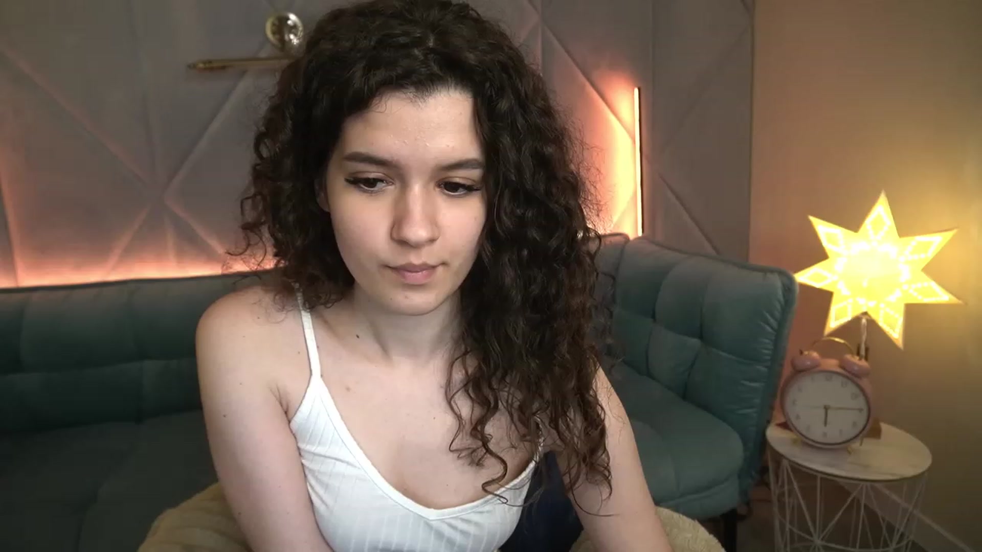 Gallery image thumbnail from Sherry_Li's myfreecams stream on, 12/03/2022, 17:03 image 12 of 20