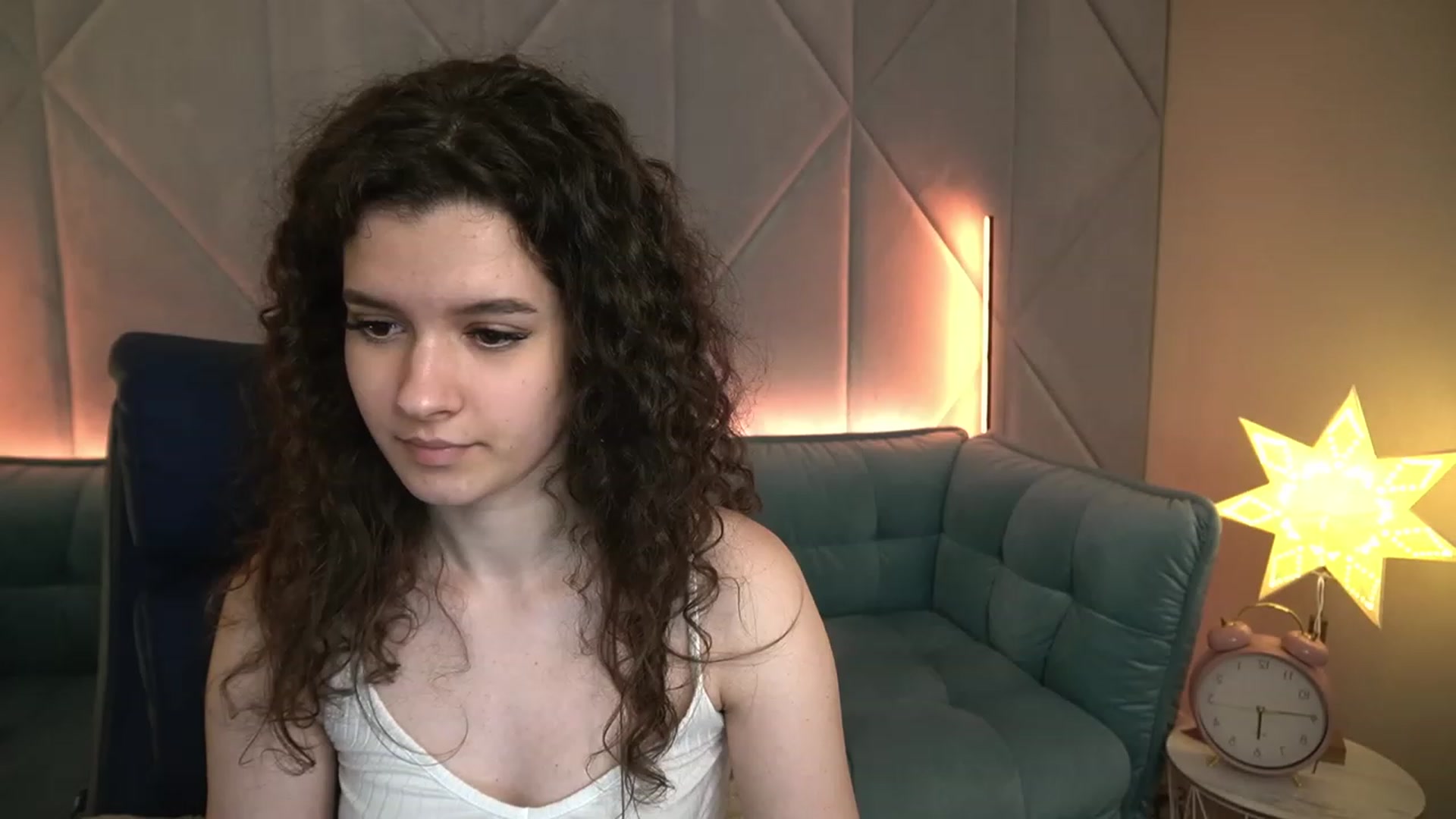 Gallery image thumbnail from Sherry_Li's myfreecams stream on, 12/03/2022, 17:03 image 5 of 20
