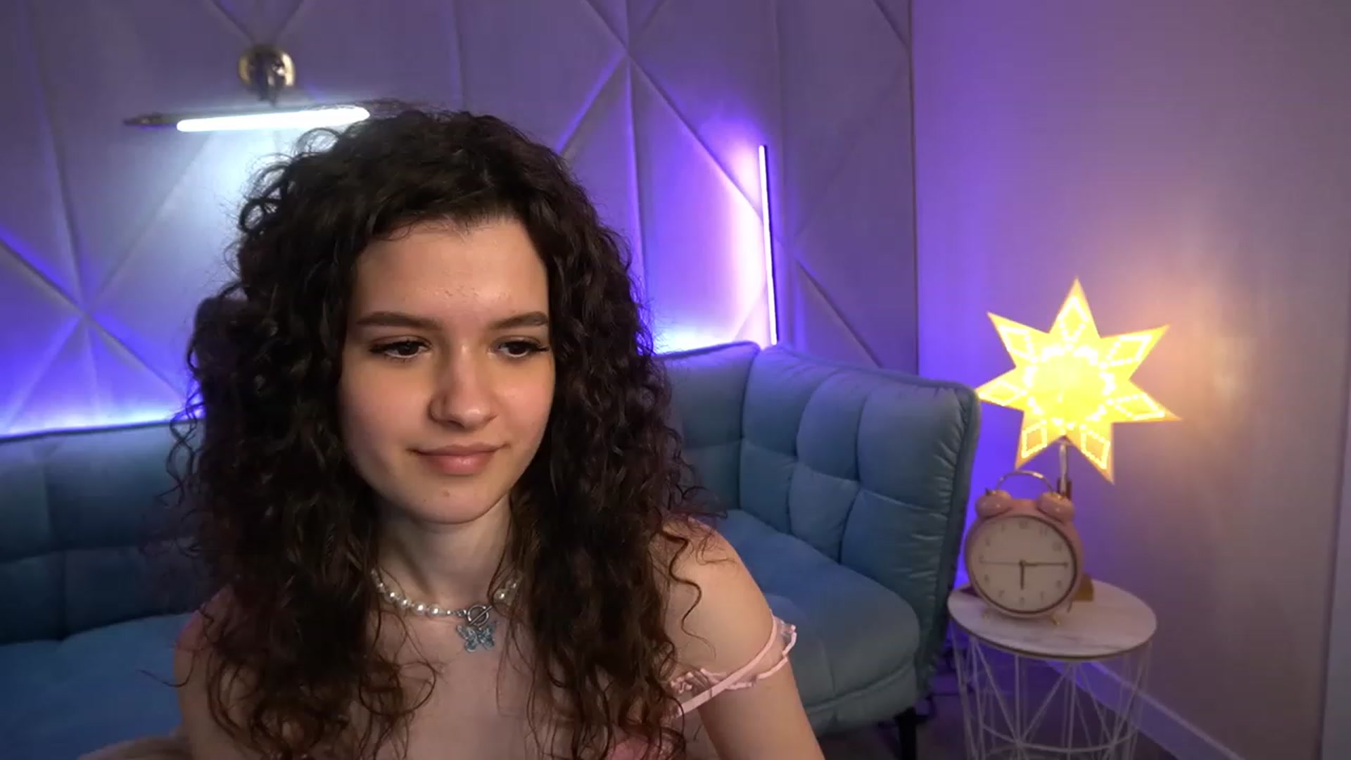 Gallery image thumbnail from Sherry_Li's myfreecams stream on, 12/04/2022, 15:02 image 11 of 20
