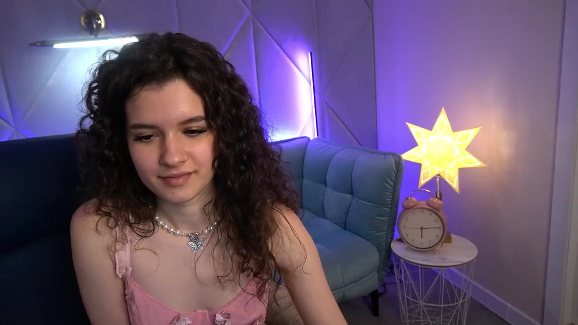 Gallery image thumbnail from Sherry_Li's myfreecams stream on, 12/04/2022, 15:02 image 14 of 20