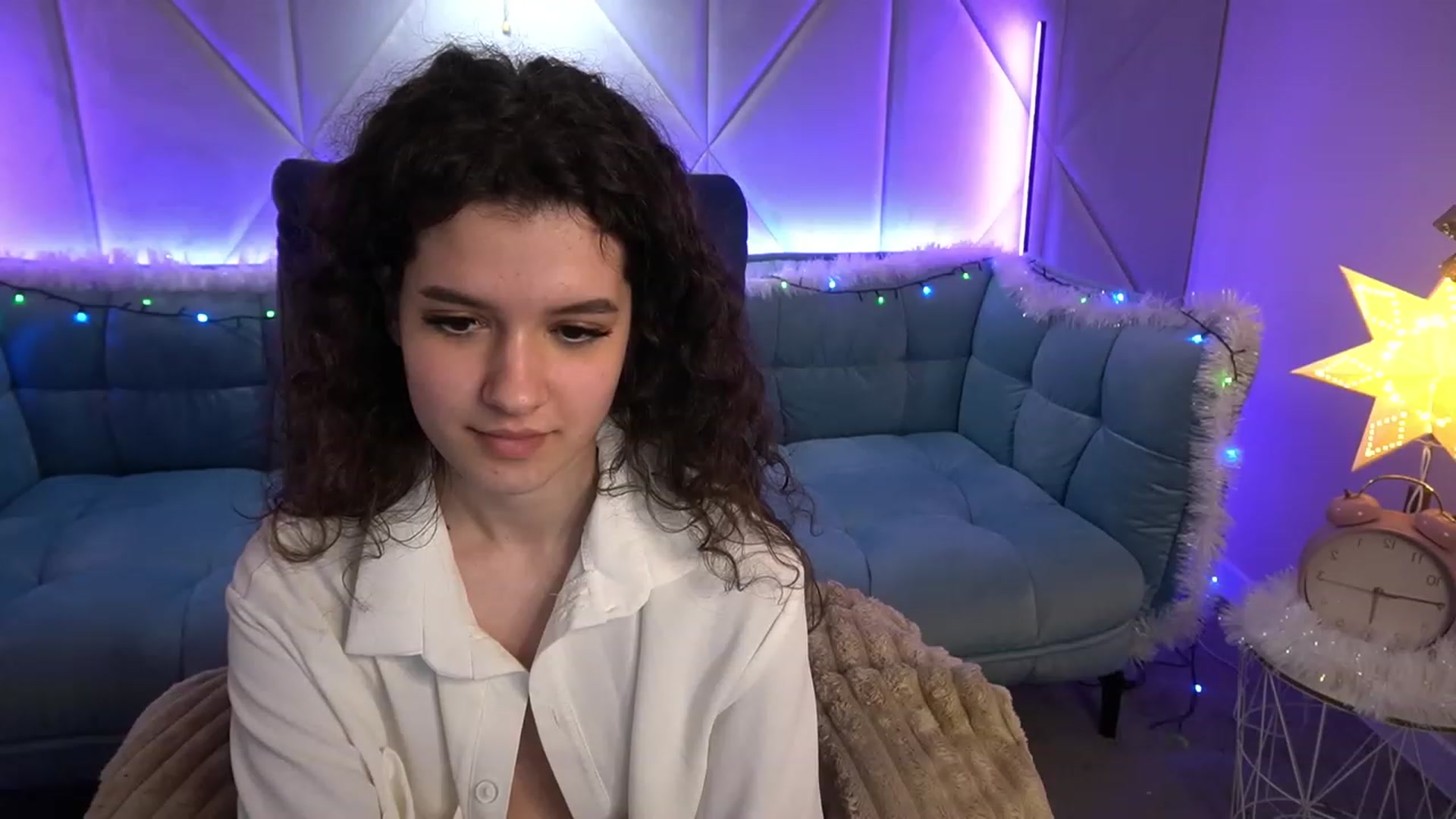 Gallery image thumbnail from Sherry_Li's myfreecams stream on, 12/05/2022, 17:09 image 19 of 20