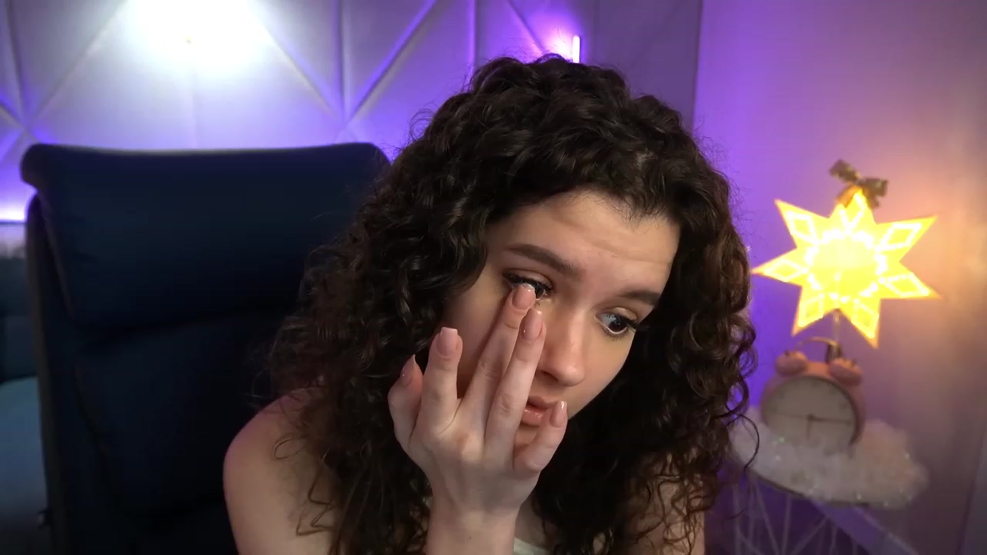 Gallery image thumbnail from Sherry_Li's myfreecams stream on, 12/08/2022, 15:05 image 3 of 20