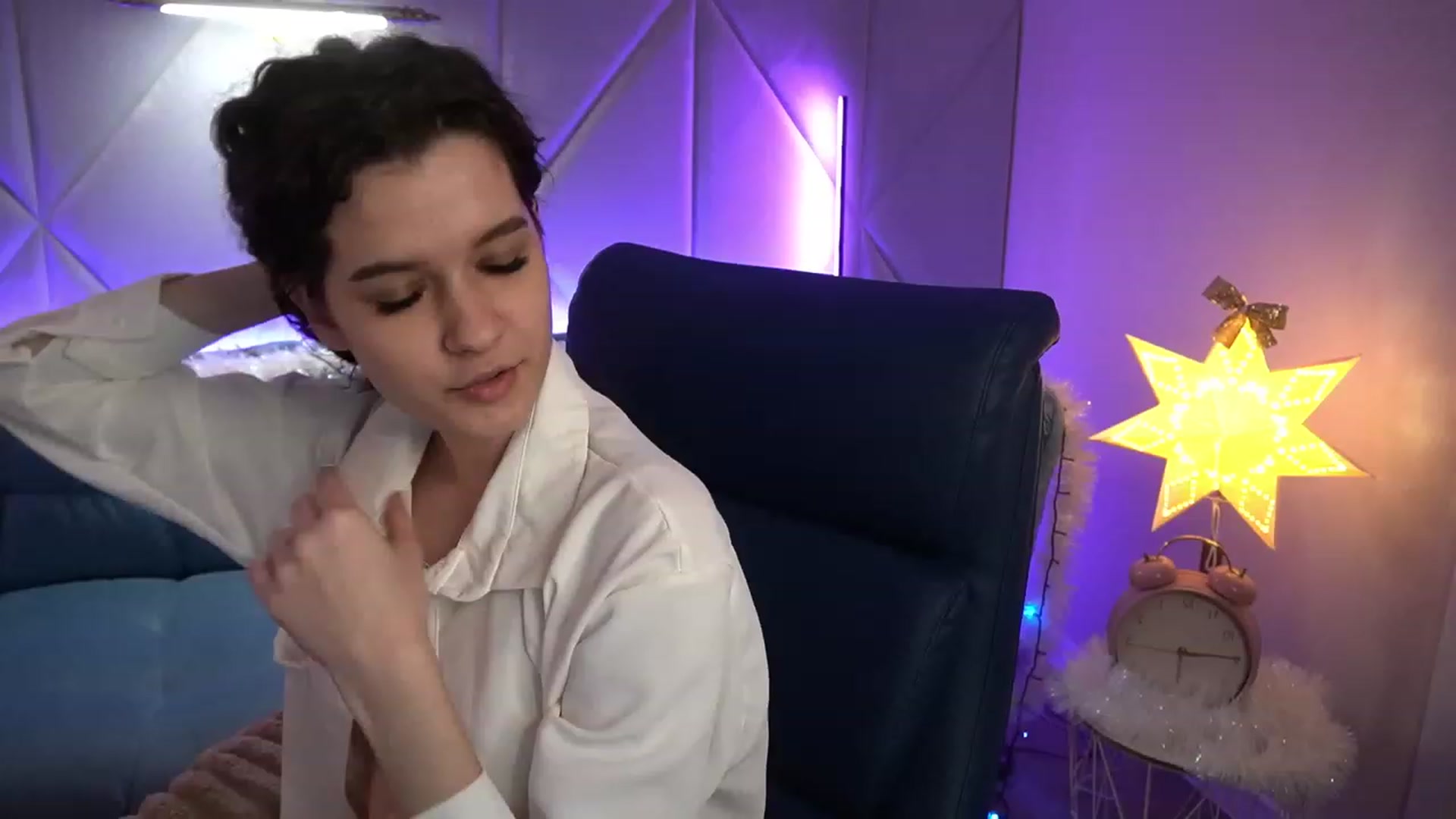Gallery image thumbnail from Sherry_Li's myfreecams stream on, 12/08/2022, 18:55 image 5 of 20