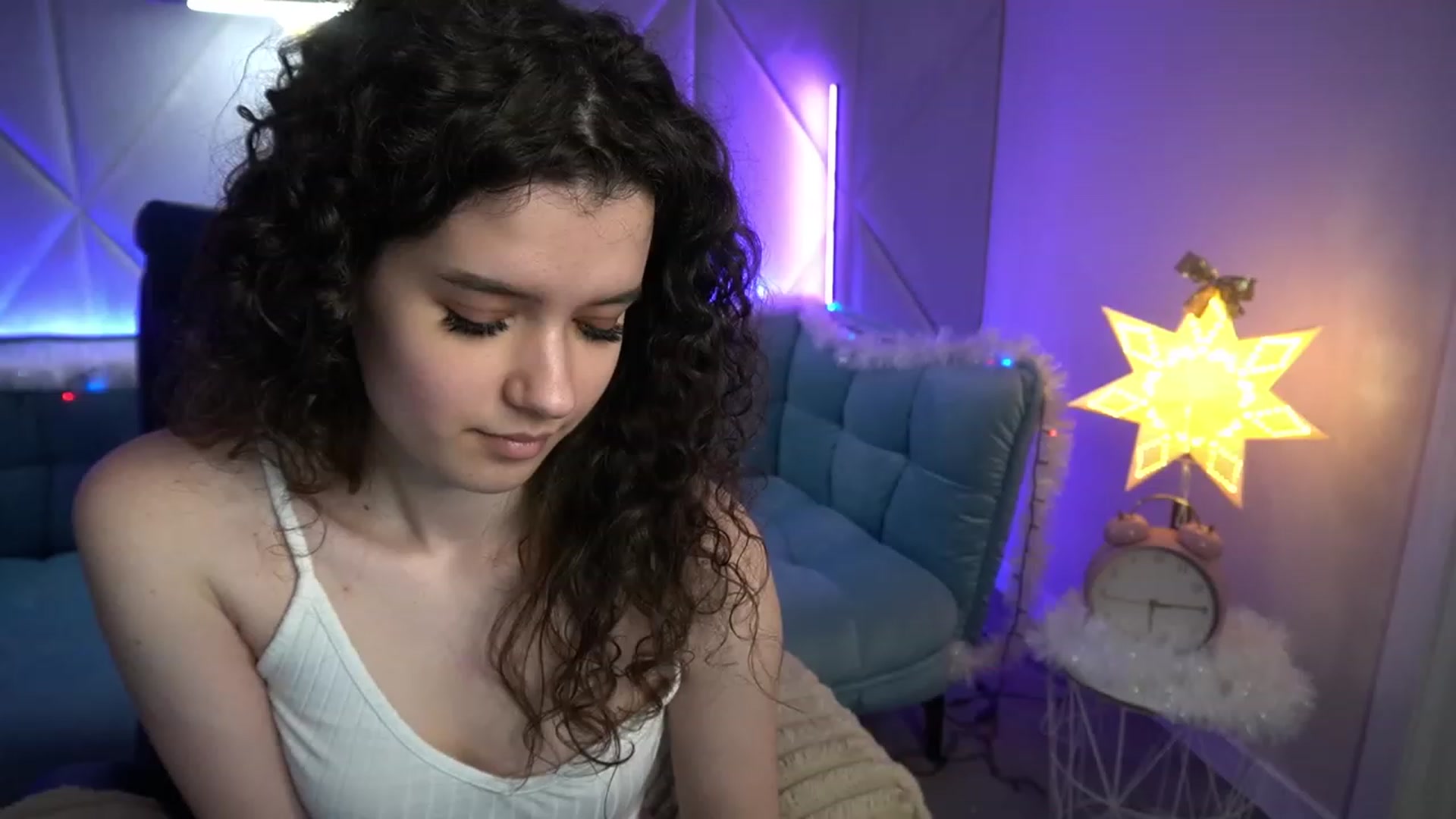 Gallery image thumbnail from Sherry_Li's myfreecams stream on, 12/09/2022, 14:31 image 9 of 20