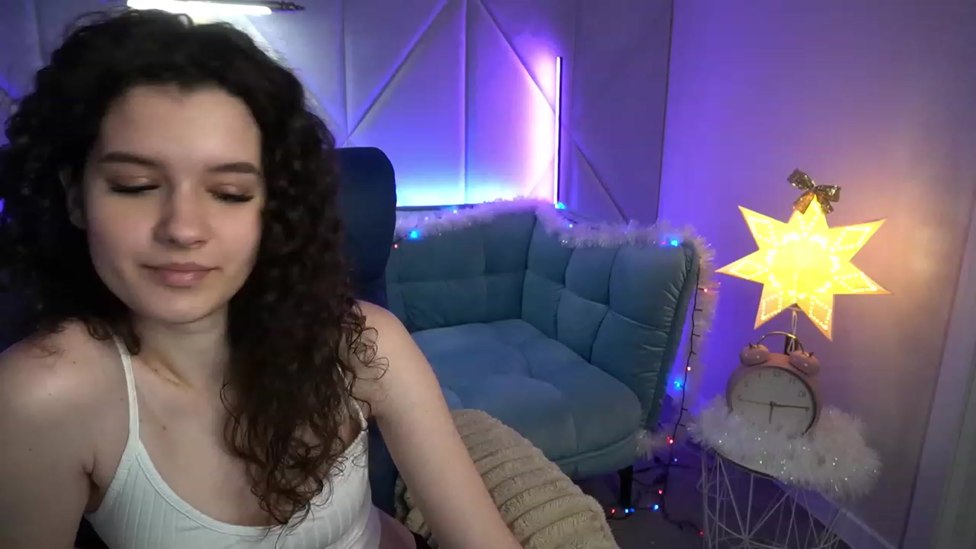 Gallery image thumbnail from Sherry_Li's myfreecams stream on, 12/09/2022, 14:31 image 8 of 20