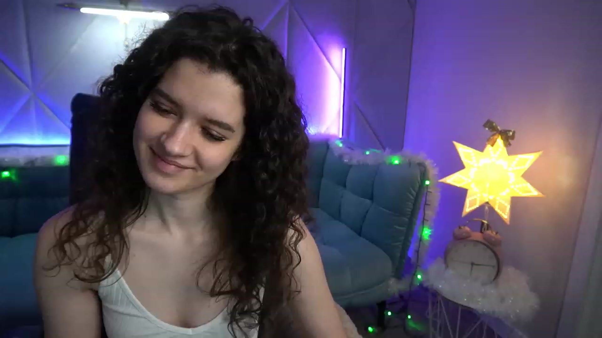 Gallery image thumbnail from Sherry_Li's myfreecams stream on, 12/09/2022, 14:31 image 15 of 20