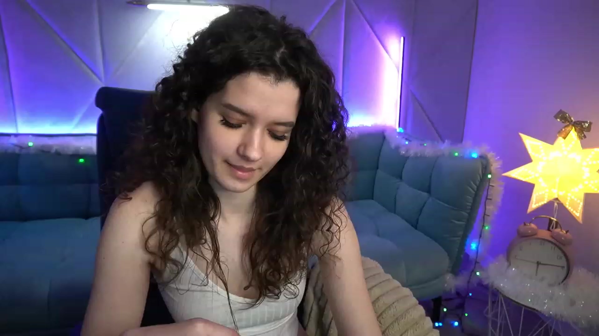 Gallery image thumbnail from Sherry_Li's myfreecams stream on, 12/09/2022, 15:51 image 18 of 20