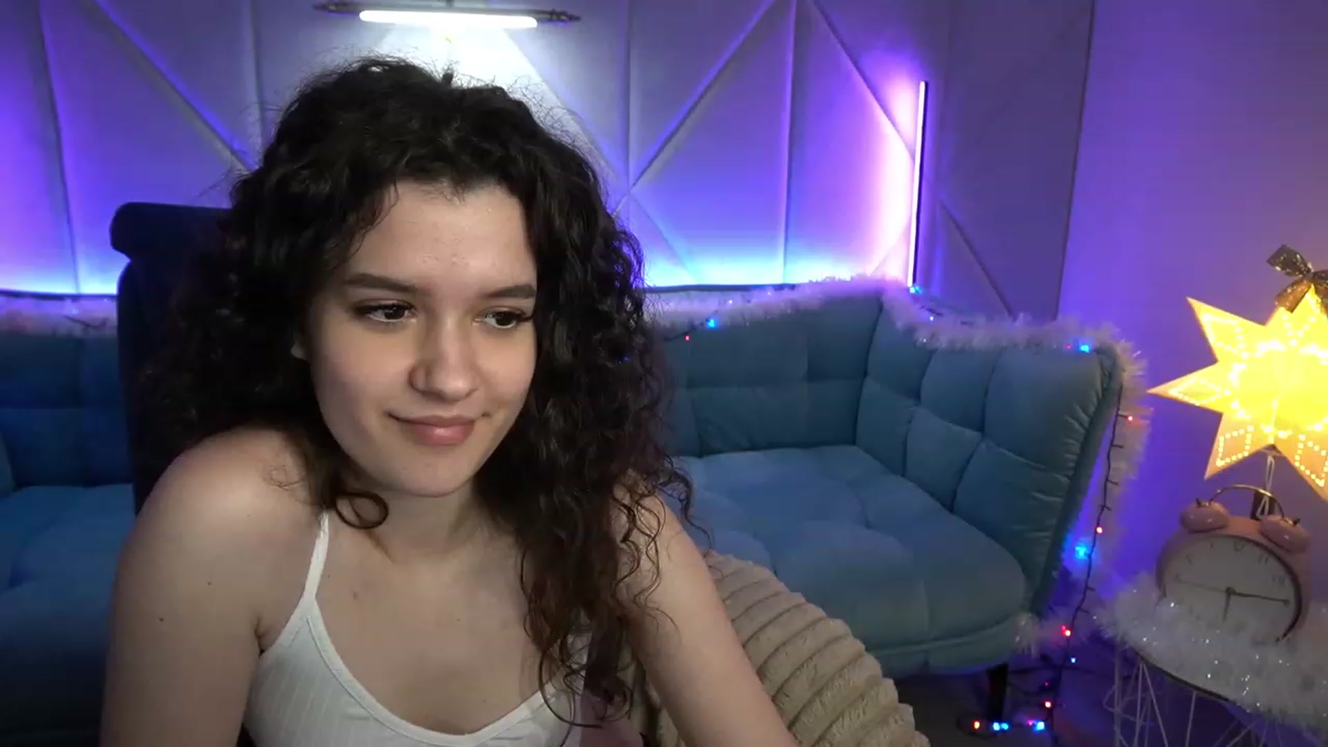 Gallery image thumbnail from Sherry_Li's myfreecams stream on, 12/09/2022, 15:51 image 14 of 20