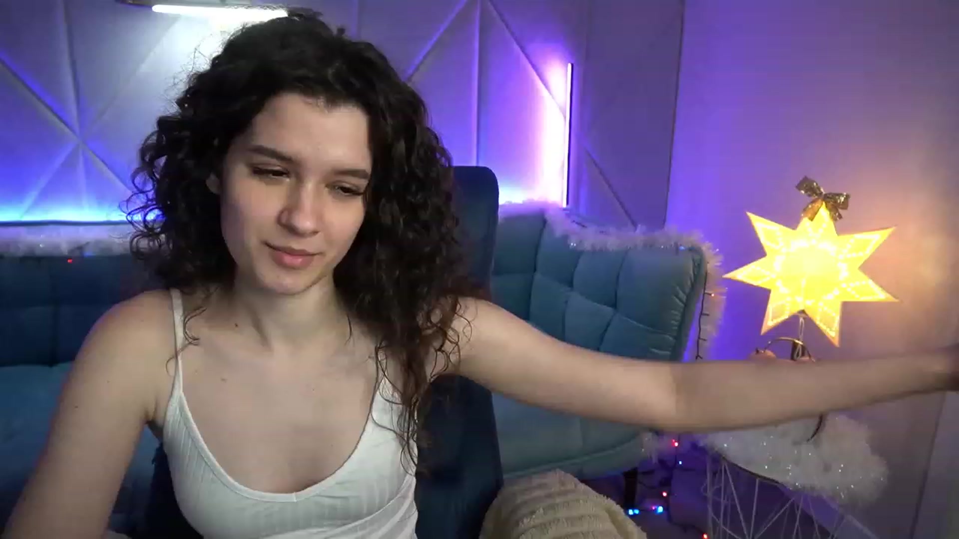 Gallery image thumbnail from Sherry_Li's myfreecams stream on, 12/09/2022, 15:51 image 3 of 20