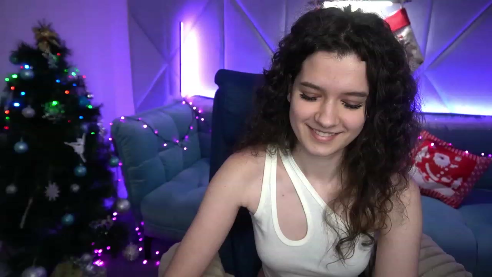 Gallery image thumbnail from Sherry_Li's myfreecams stream on, 12/10/2022, 15:57 image 2 of 20