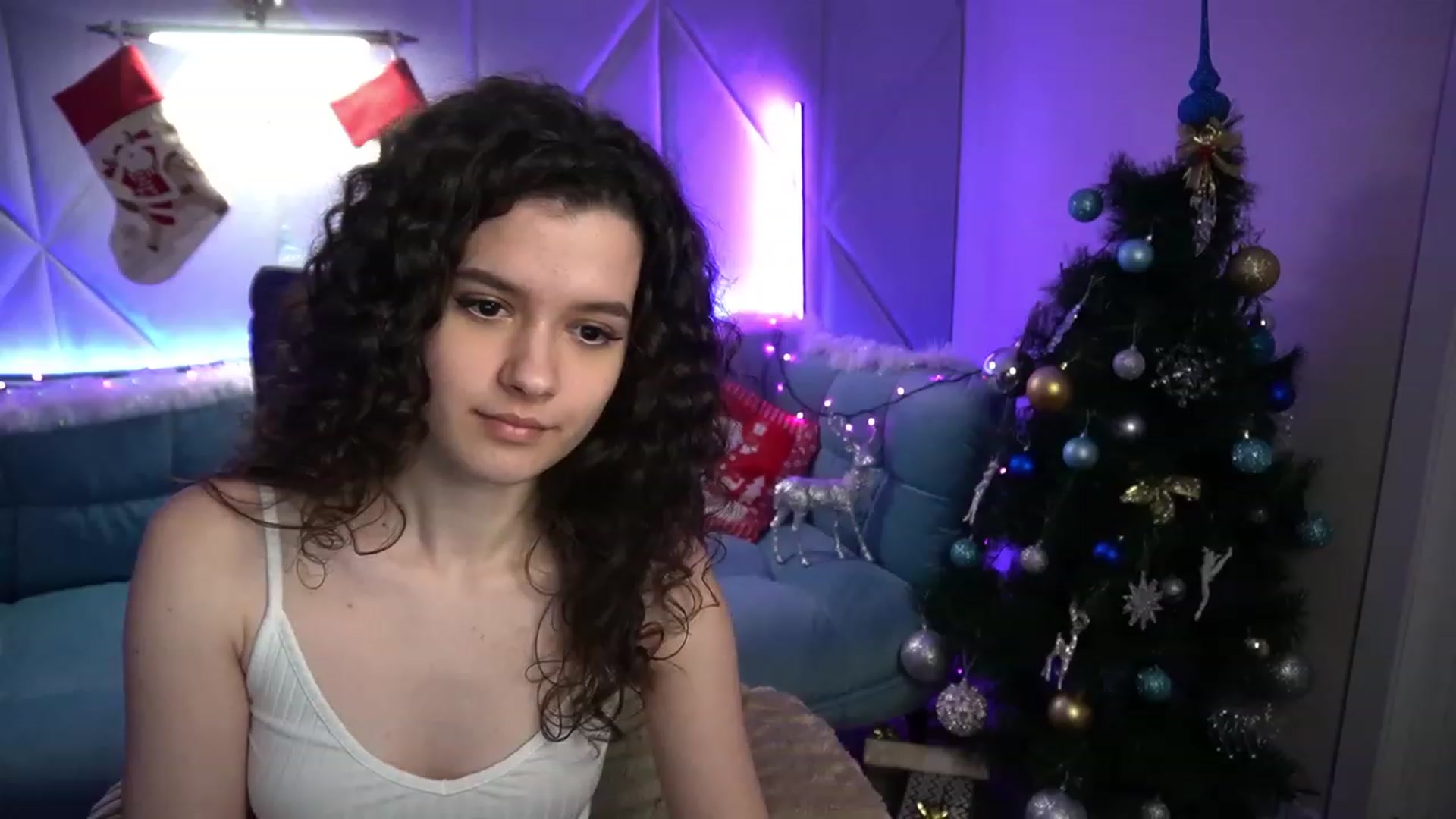 Gallery image thumbnail from Sherry_Li's myfreecams stream on, 12/11/2022, 15:00 image 8 of 20