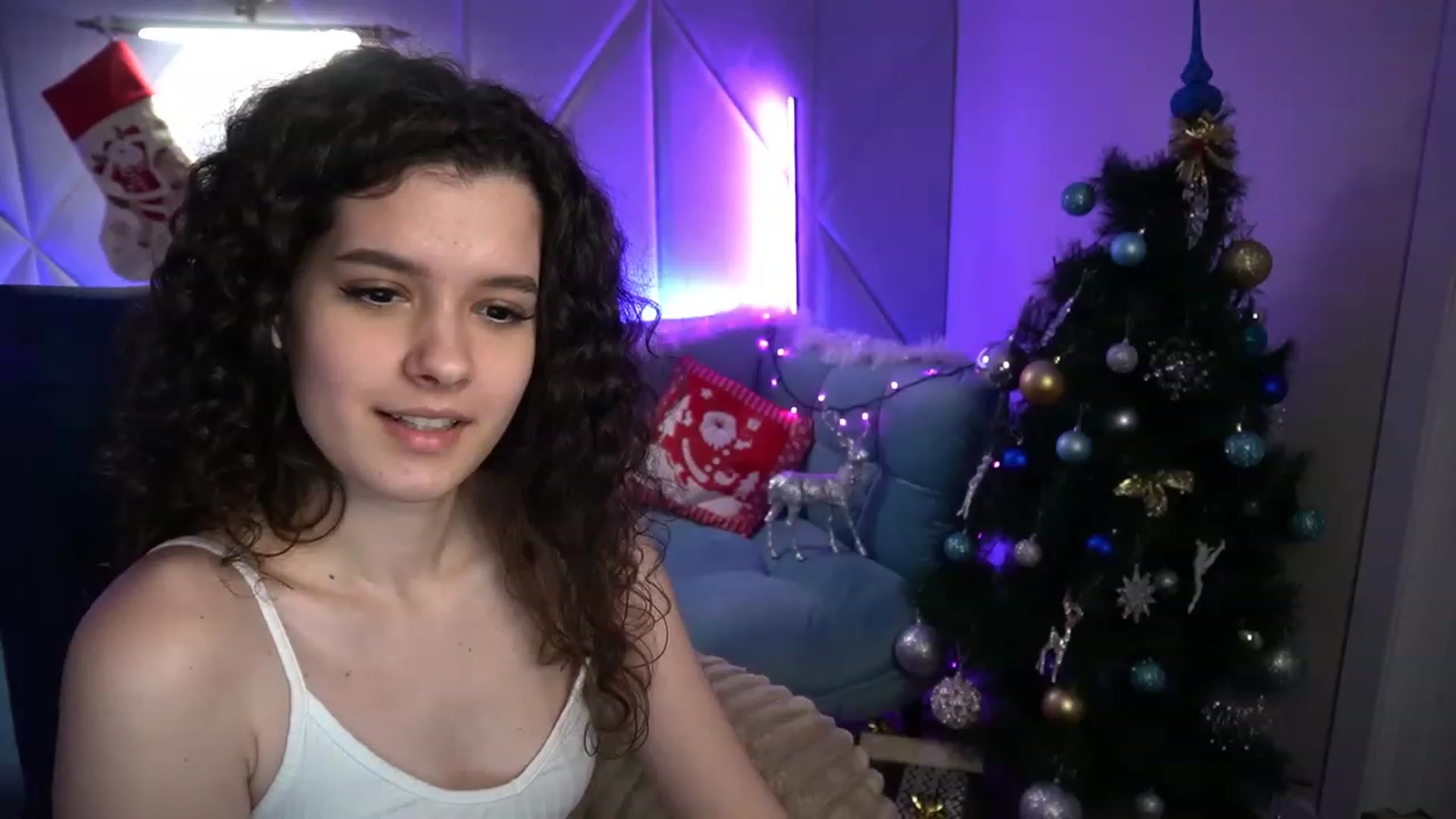 Gallery image thumbnail from Sherry_Li's myfreecams stream on, 12/11/2022, 15:00 image 13 of 20