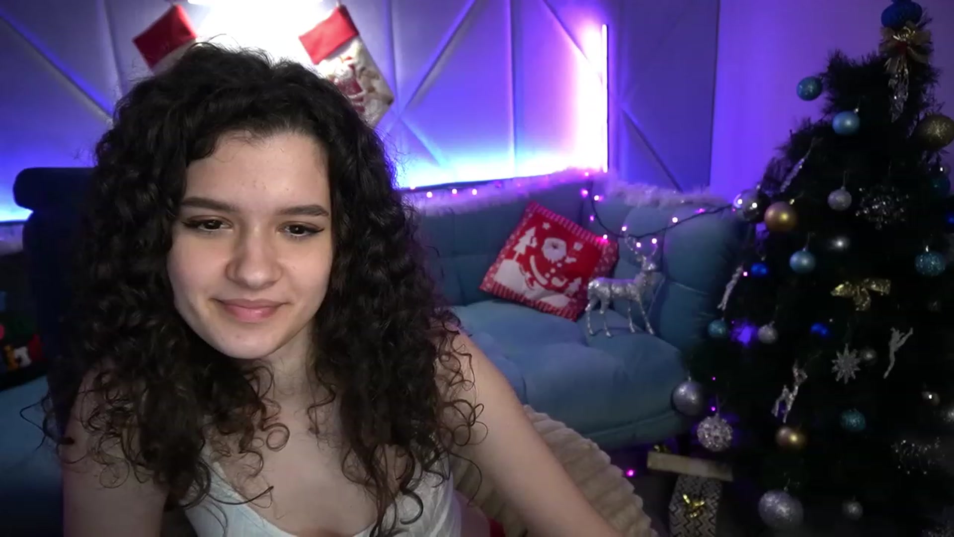 Gallery image thumbnail from Sherry_Li's myfreecams stream on, 12/11/2022, 15:37 image 19 of 20