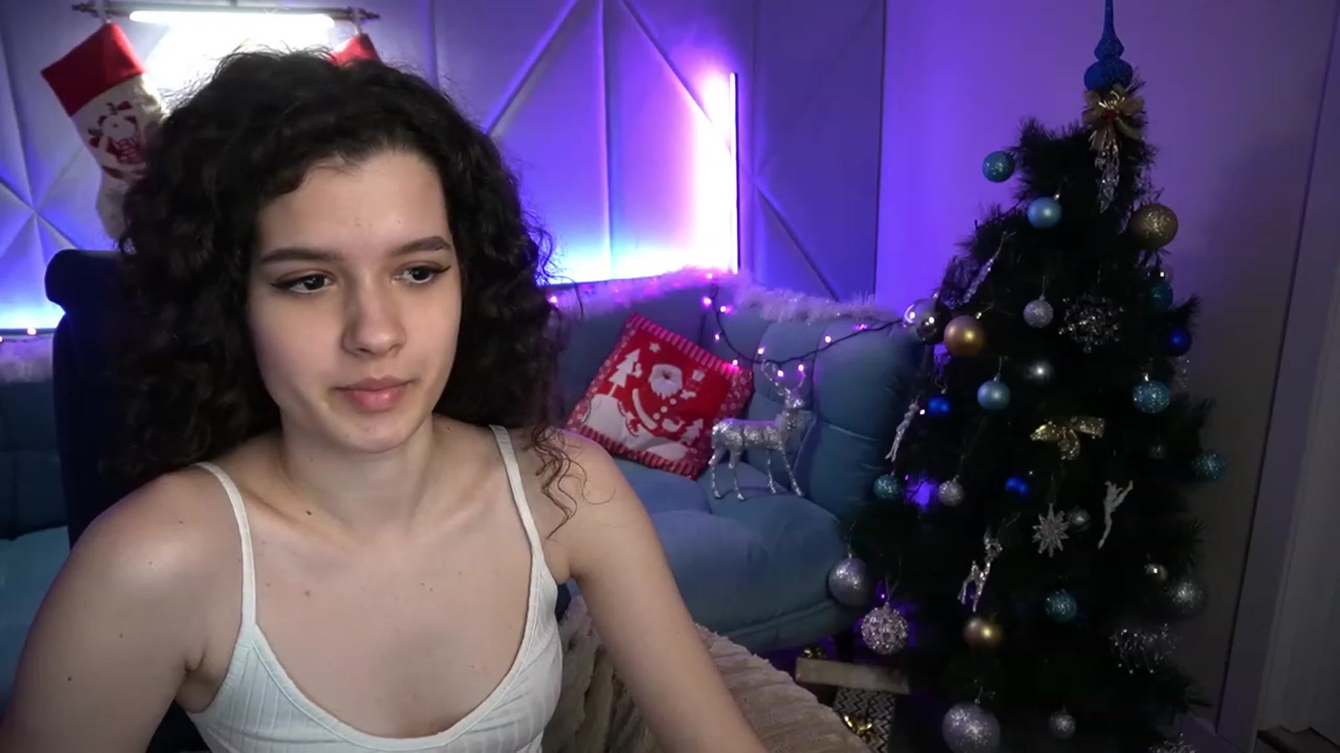 Gallery image thumbnail from Sherry_Li's myfreecams stream on, 12/11/2022, 15:37 image 6 of 20