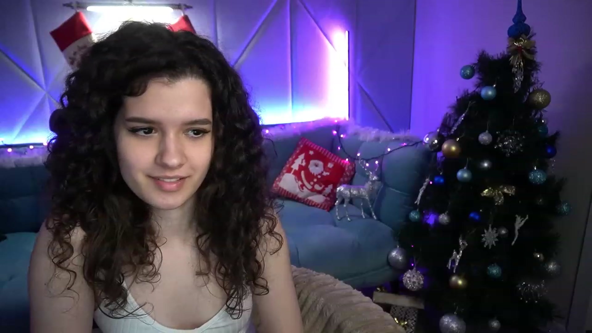 Gallery image thumbnail from Sherry_Li's myfreecams stream on, 12/11/2022, 15:37 image 7 of 20
