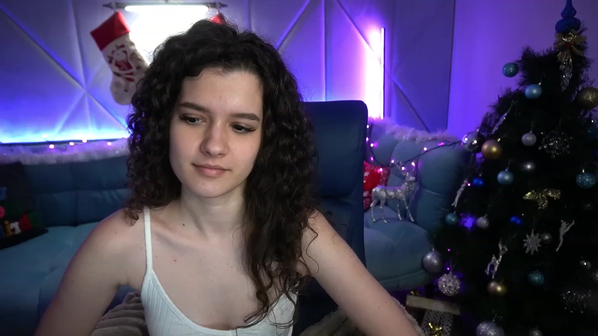 Gallery image thumbnail from Sherry_Li's myfreecams stream on, 12/11/2022, 16:48 image 7 of 20