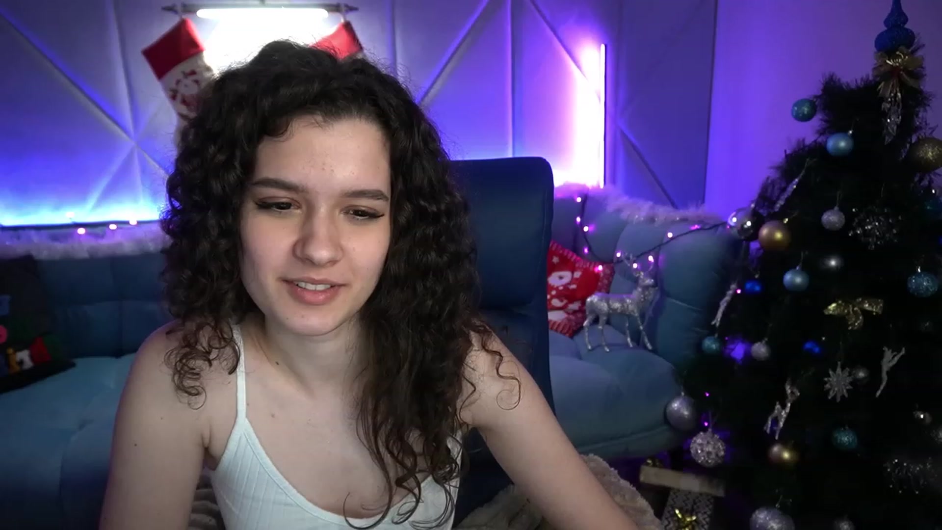 Gallery image thumbnail from Sherry_Li's myfreecams stream on, 12/11/2022, 16:48 image 6 of 20