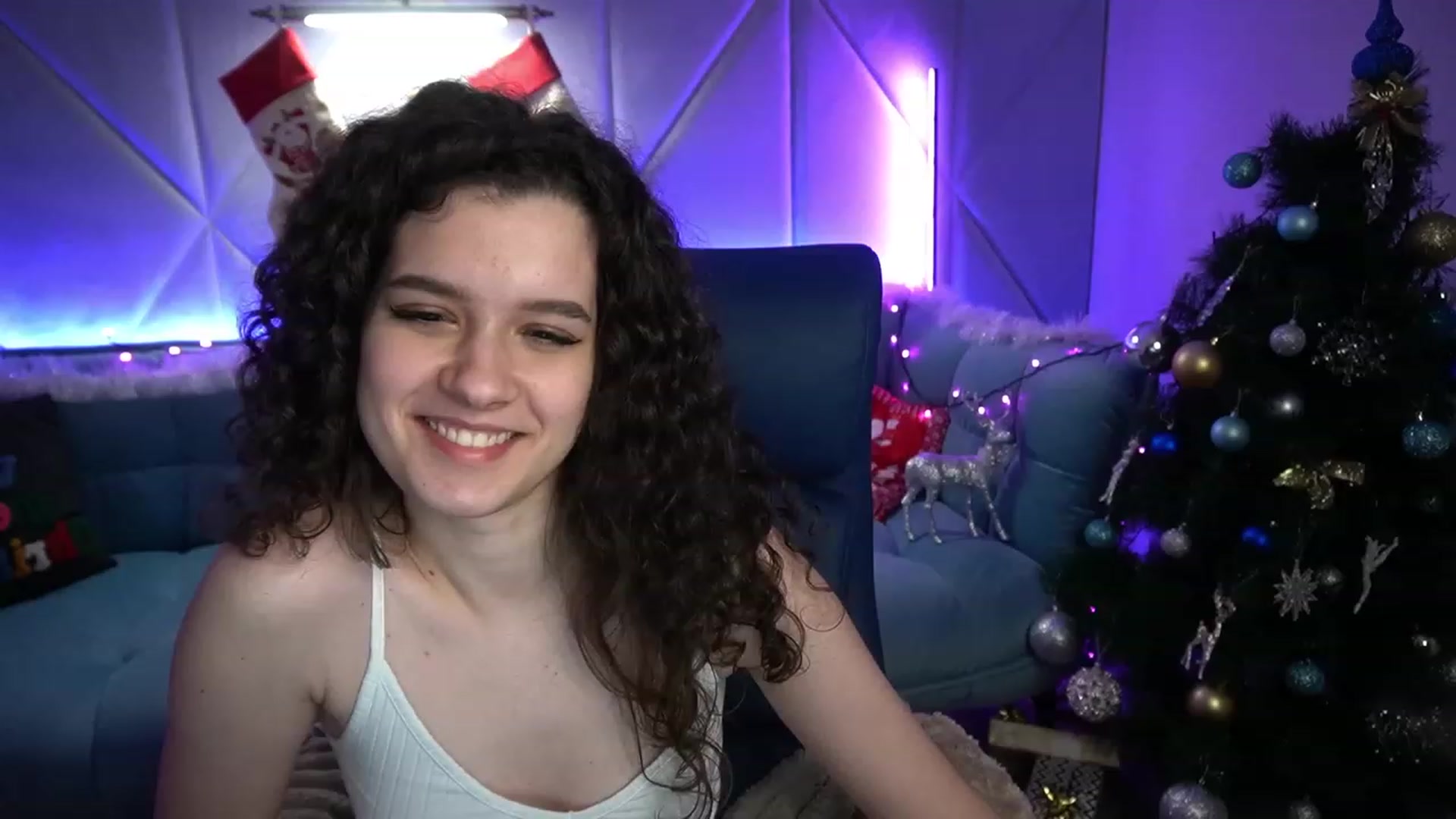 Gallery image thumbnail from Sherry_Li's myfreecams stream on, 12/11/2022, 16:48 image 5 of 20