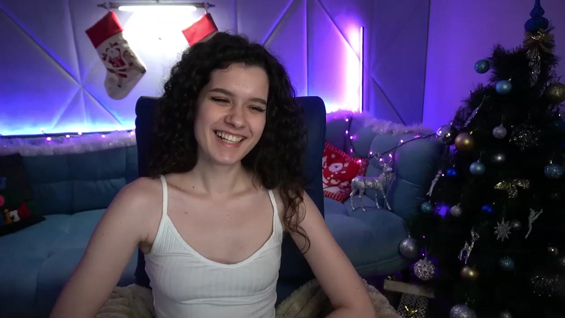 Gallery image thumbnail from Sherry_Li's myfreecams stream on, 12/11/2022, 16:48 image 4 of 20