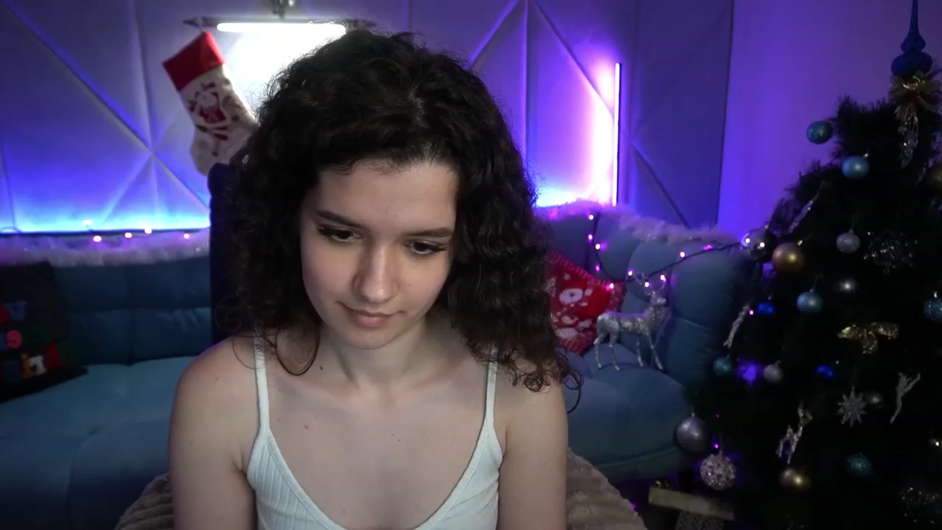 Gallery image thumbnail from Sherry_Li's myfreecams stream on, 12/11/2022, 17:27 image 4 of 20