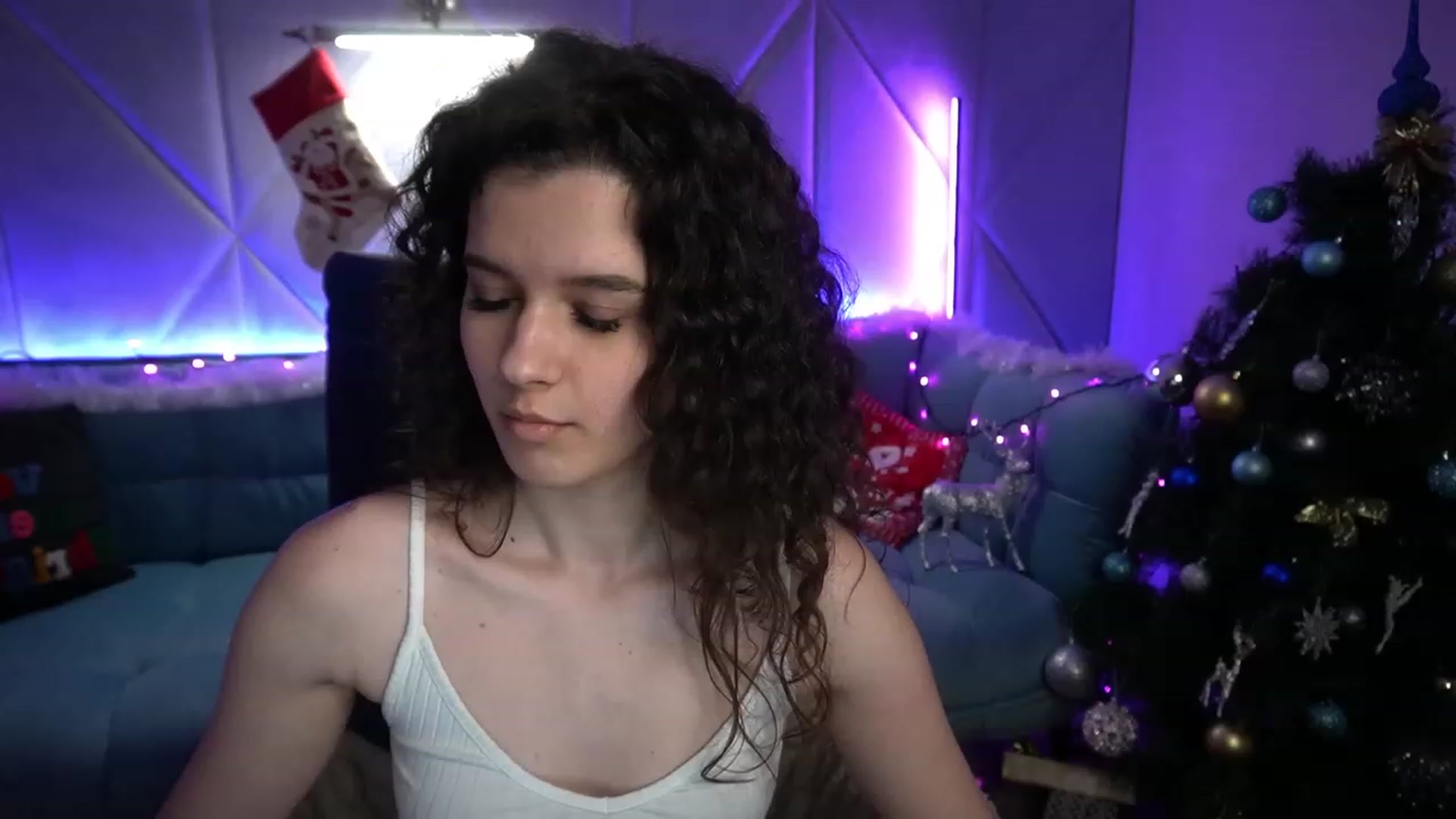 Gallery image thumbnail from Sherry_Li's myfreecams stream on, 12/11/2022, 17:27 image 6 of 20