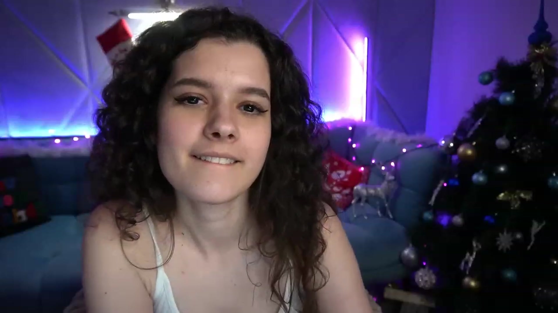 Gallery image thumbnail from Sherry_Li's myfreecams stream on, 12/11/2022, 17:27 image 13 of 20