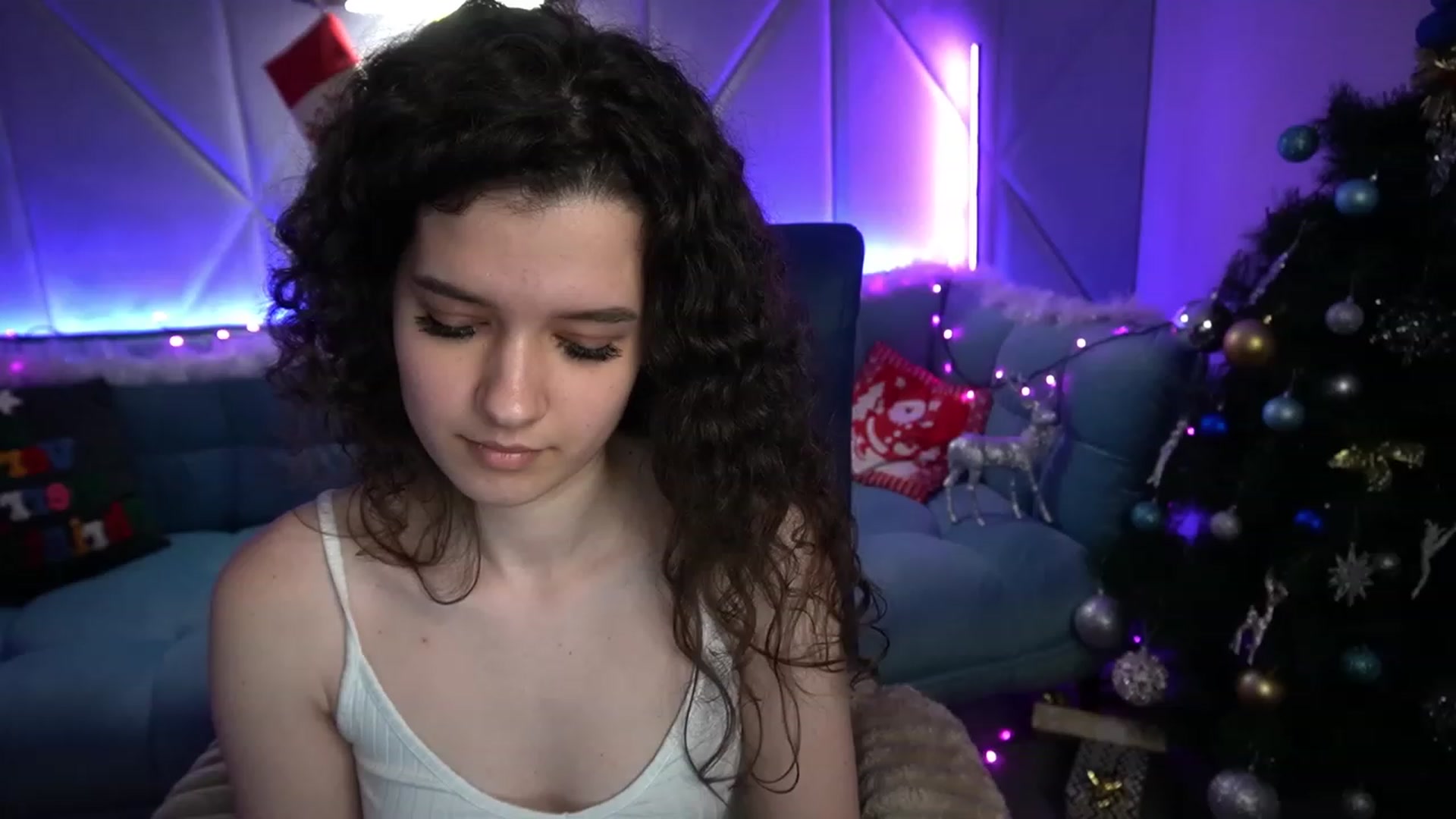 Gallery image thumbnail from Sherry_Li's myfreecams stream on, 12/11/2022, 18:05 image 1 of 20