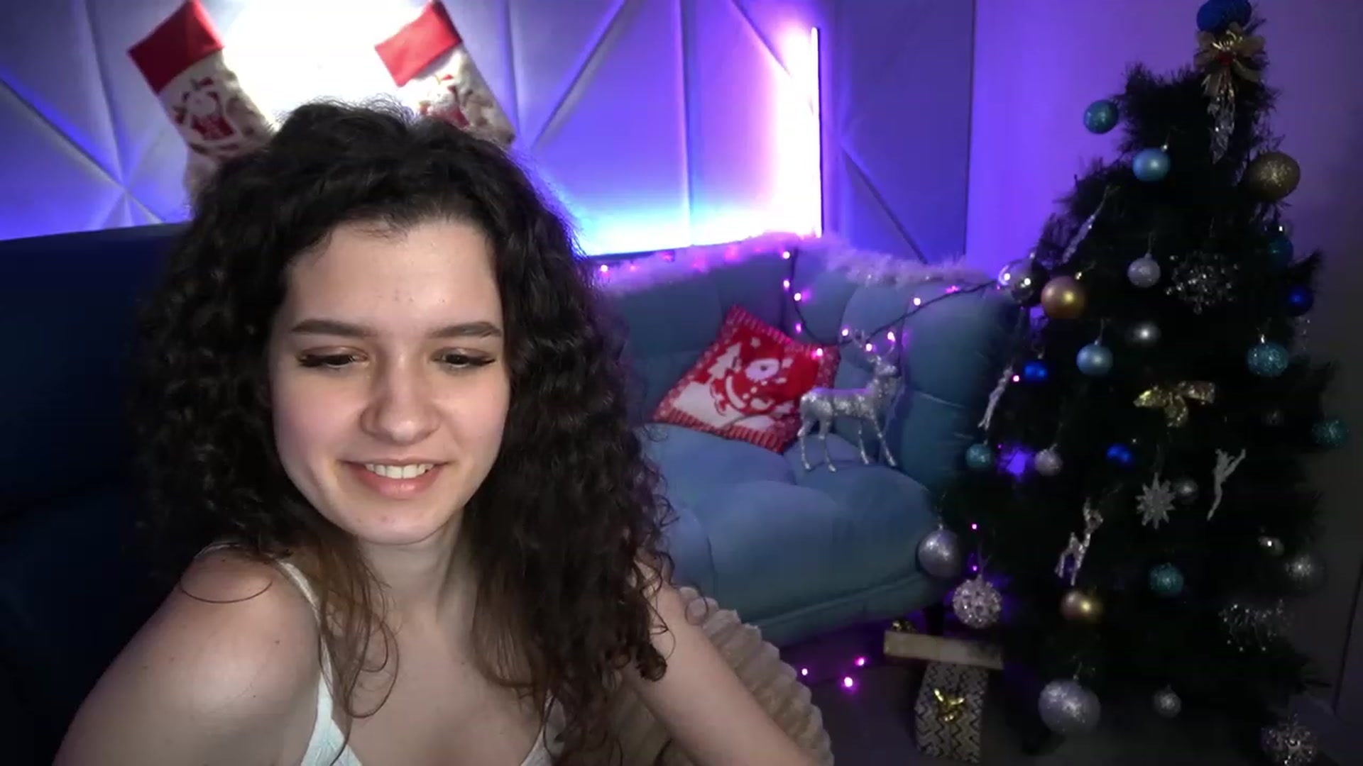 Gallery image thumbnail from Sherry_Li's myfreecams stream on, 12/11/2022, 18:05 image 9 of 20