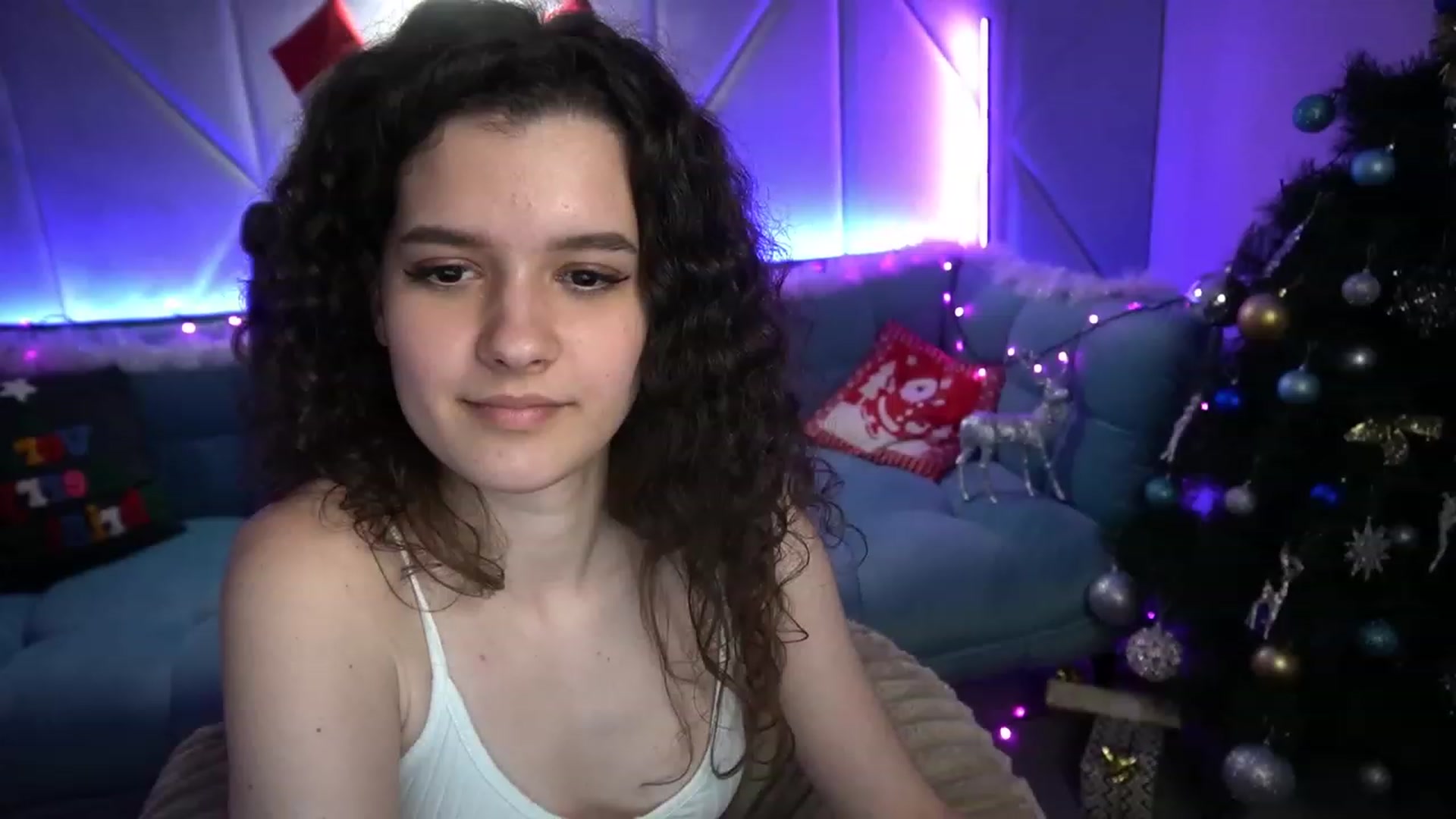 Gallery image thumbnail from Sherry_Li's myfreecams stream on, 12/11/2022, 18:05 image 4 of 20
