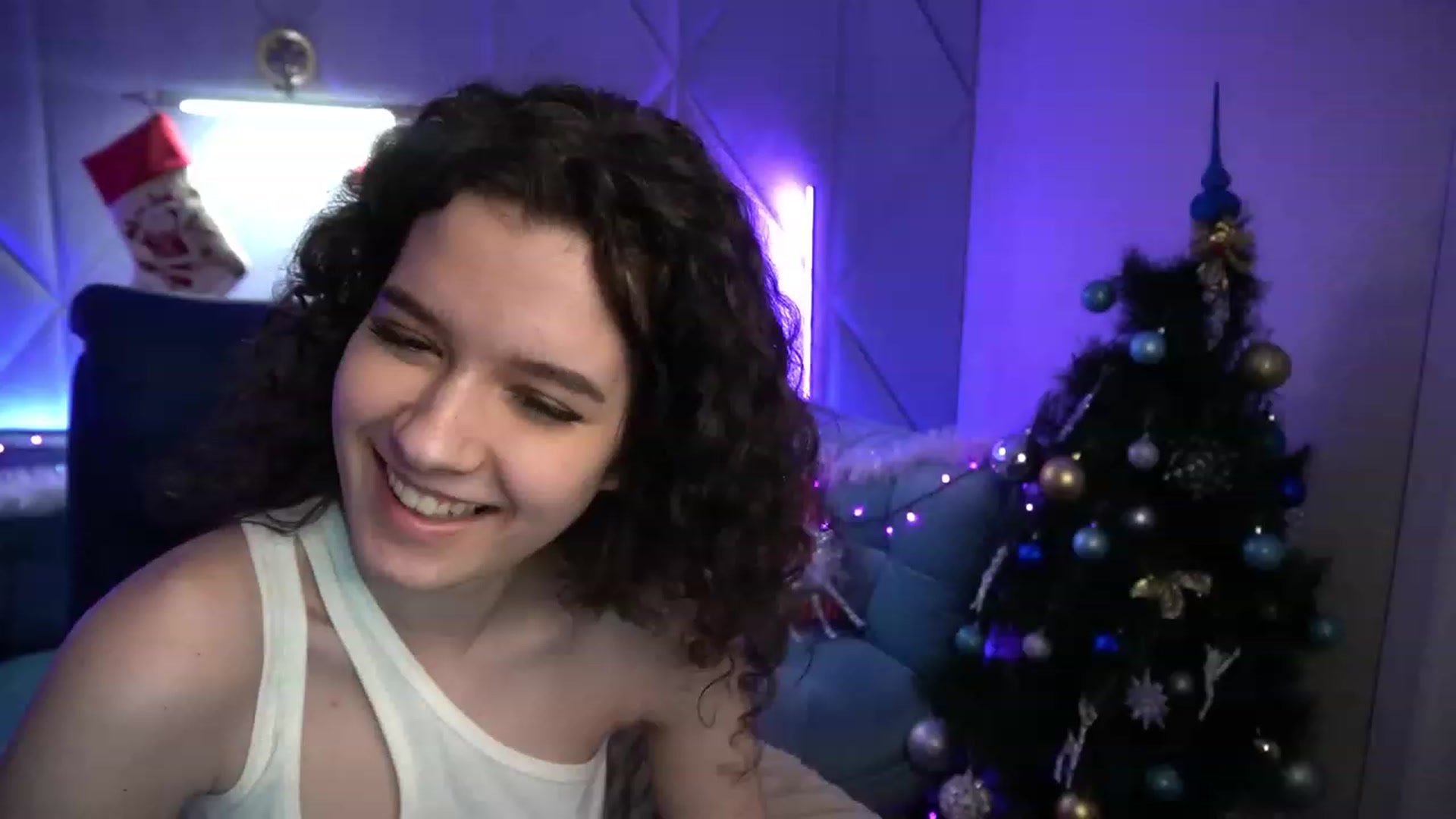 Gallery image thumbnail from Sherry_Li's myfreecams stream on, 12/12/2022, 14:12 image 3 of 20