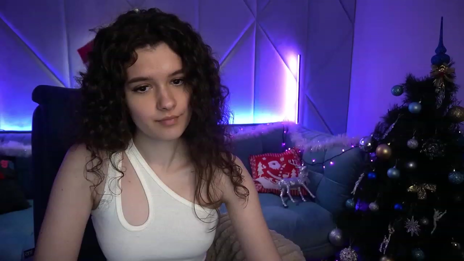 Gallery image thumbnail from Sherry_Li's myfreecams stream on, 12/12/2022, 14:12 image 19 of 20