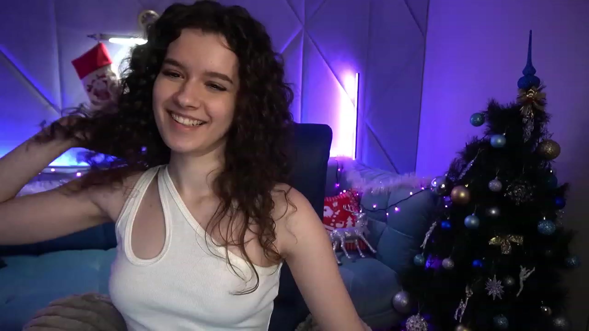 Gallery image thumbnail from Sherry_Li's myfreecams stream on, 12/12/2022, 14:12 image 18 of 20